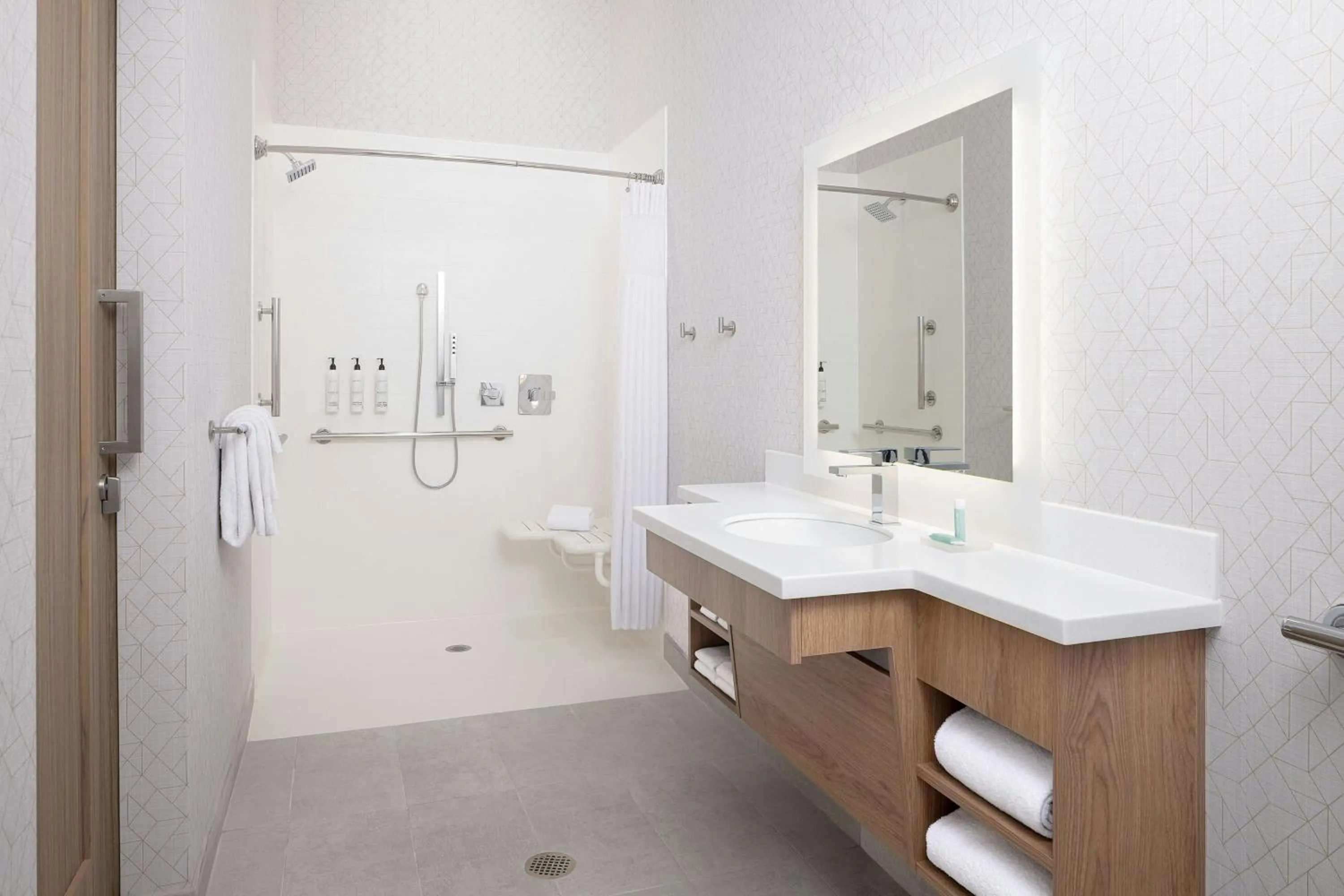 Bathroom in SpringHill Suites by Marriott Atlanta Covington