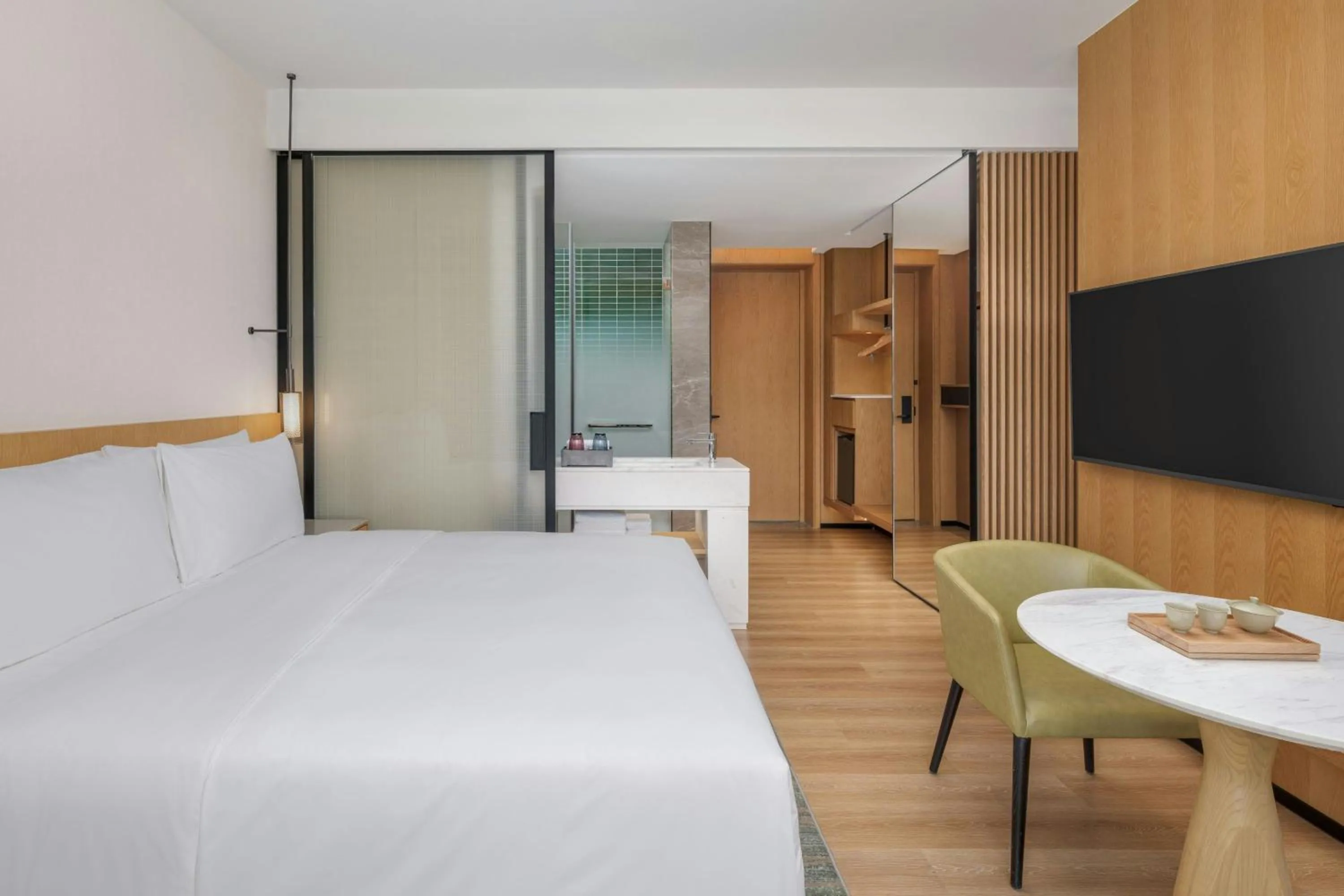 Photo of the whole room, Bed in Fairfield by Marriott Deqing