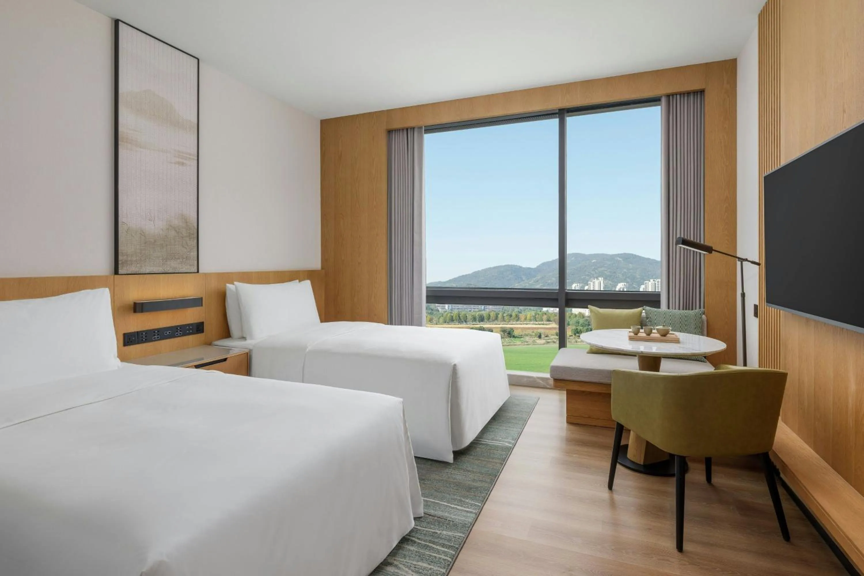 Photo of the whole room, Bed in Fairfield by Marriott Deqing