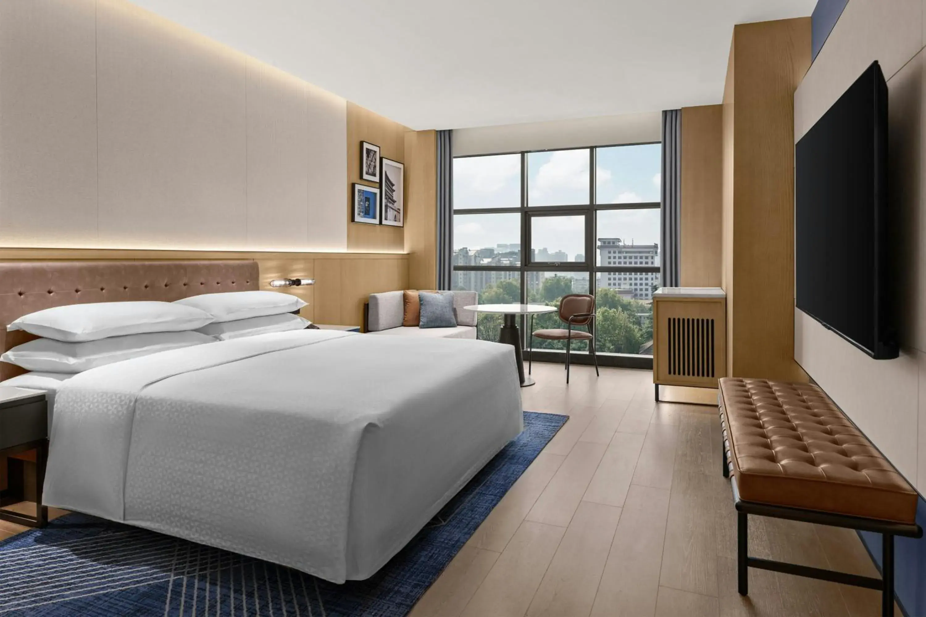 King Room with City View in Four Points by Sheraton Xi'an Bell Tower King Room with City View in Four Points by Sheraton Xi'an Bell Tower