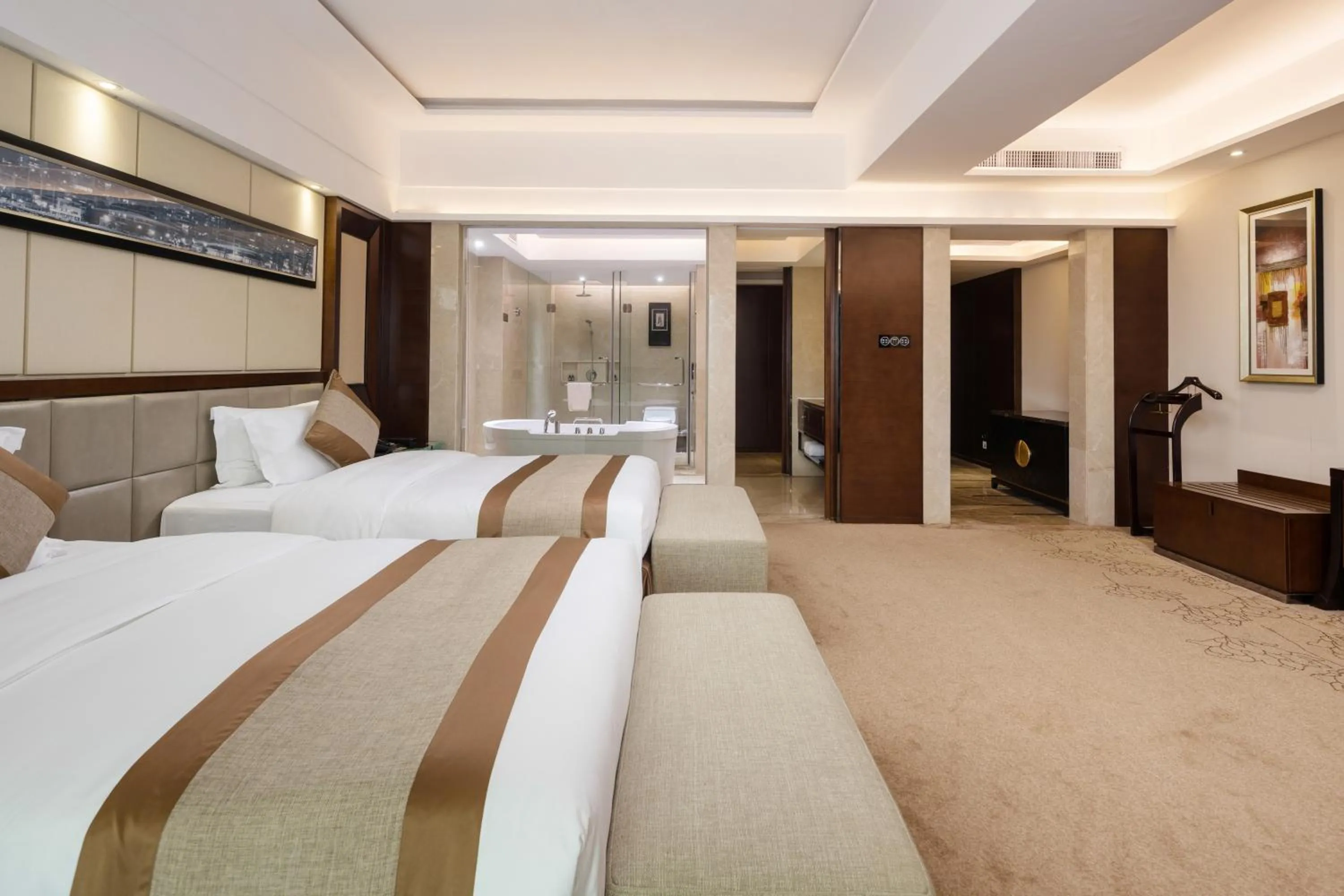 Photo of the whole room, Bed in Maoming International Hotel
