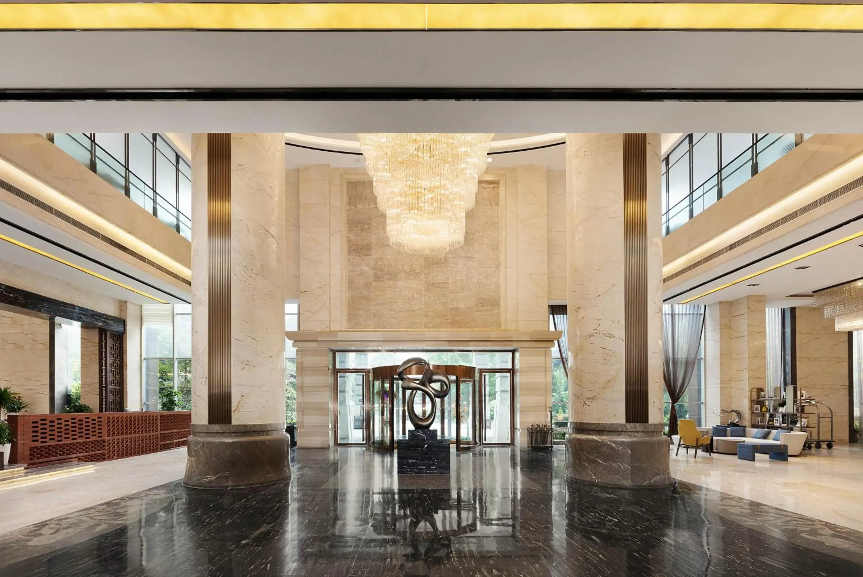 Lobby or reception in Crowne Plaza Dujiangyan by IHG Lobby or reception in Crowne Plaza Dujiangyan by IHG