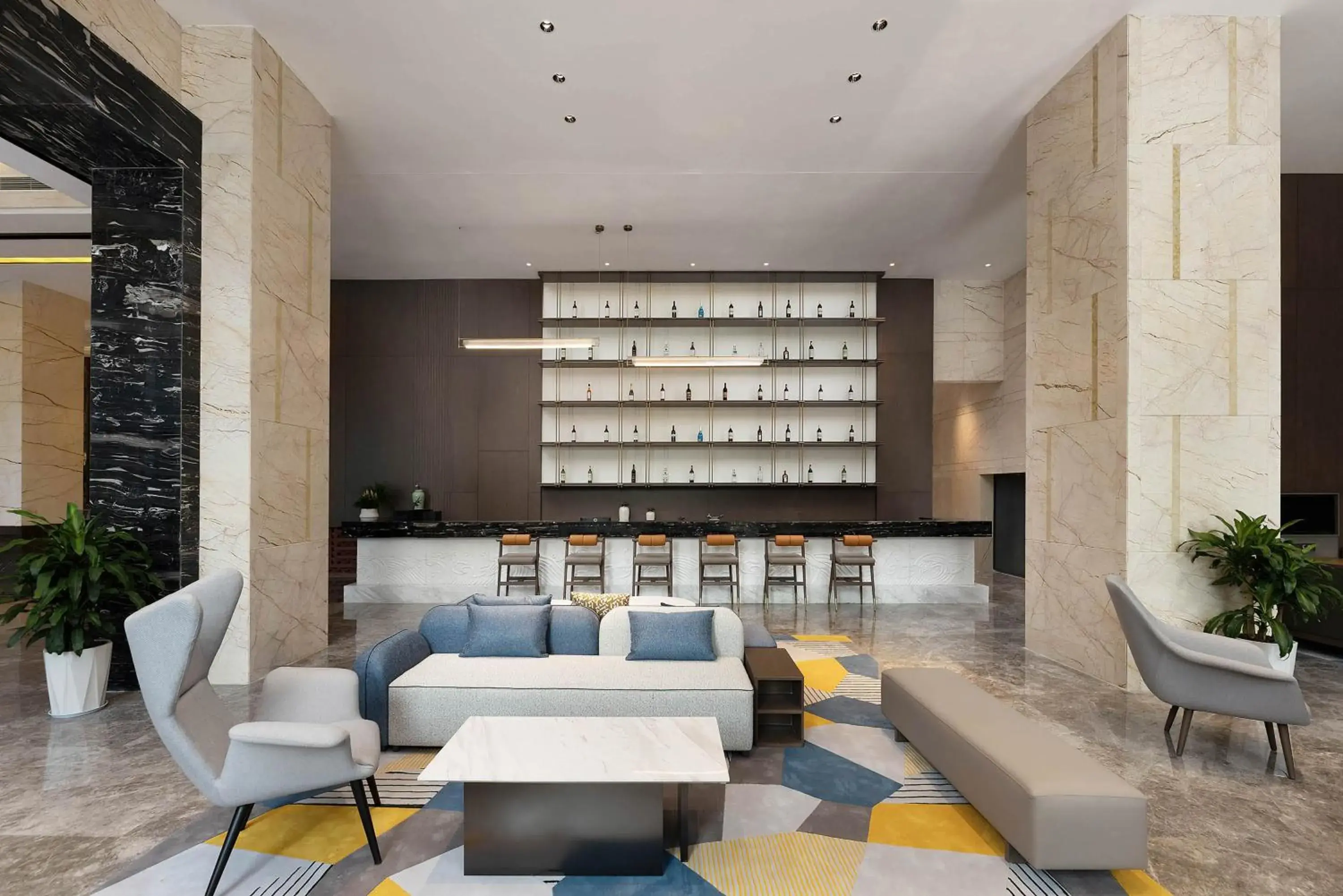 Lobby or reception in Crowne Plaza Dujiangyan by IHG Lobby or reception in Crowne Plaza Dujiangyan by IHG