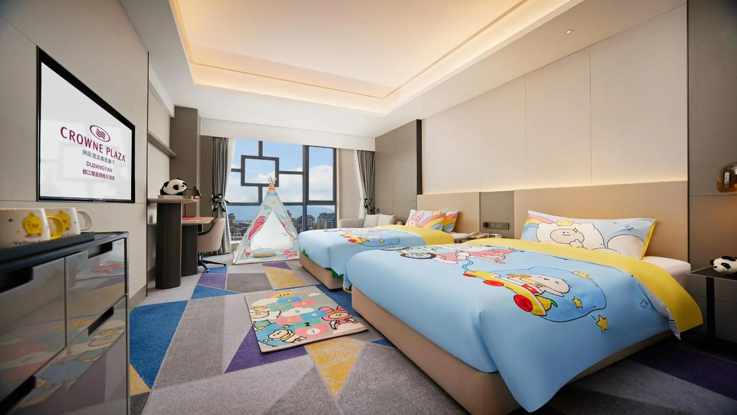 Bed in Crowne Plaza Dujiangyan by IHG