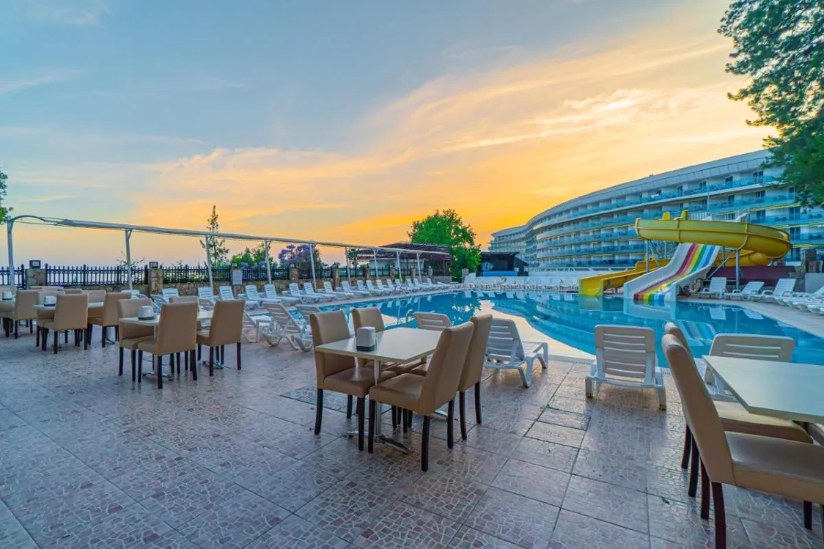 Club Sun Paradise Hotel