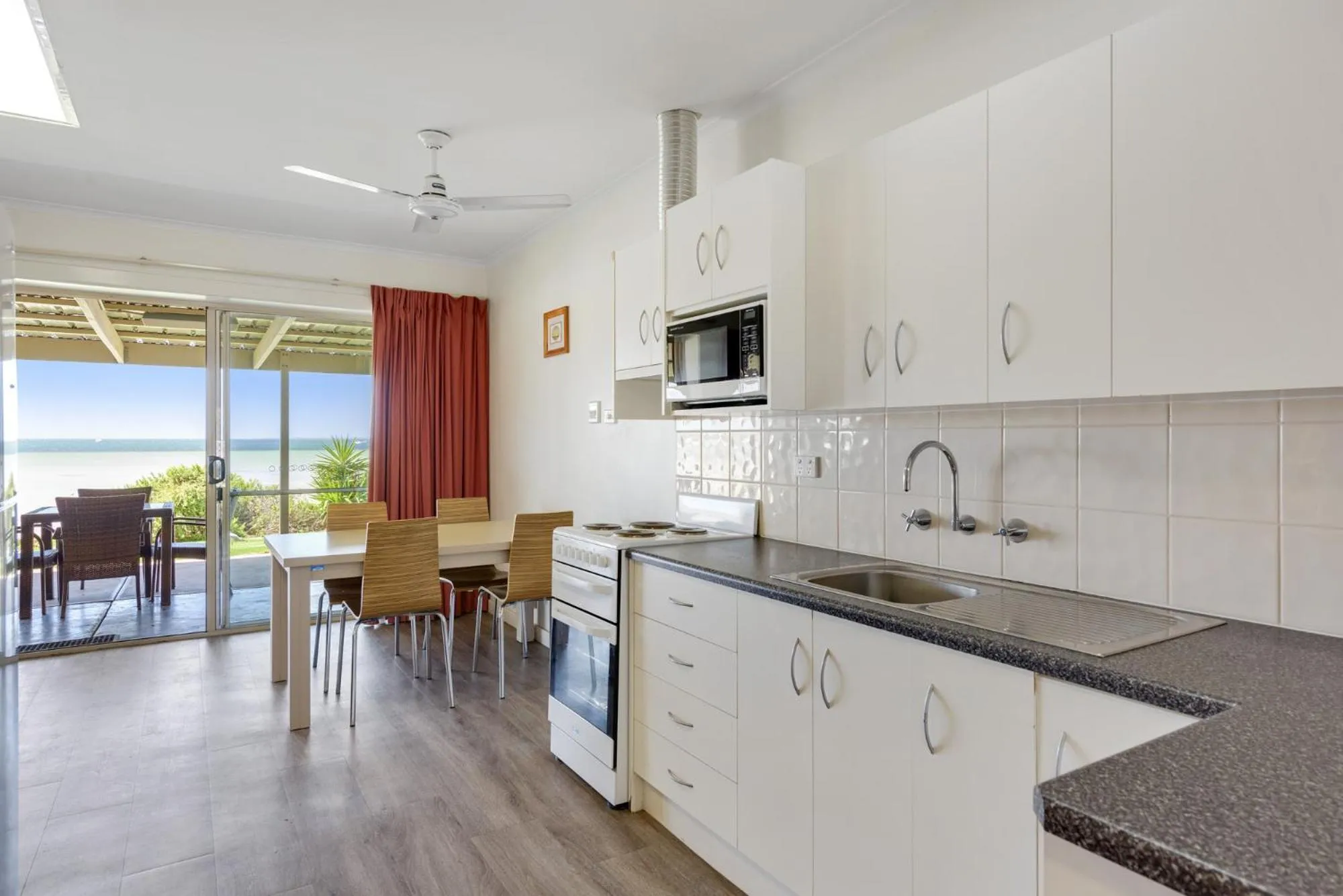 Kitchen or kitchenette in Discovery Parks - Streaky Bay Foreshore