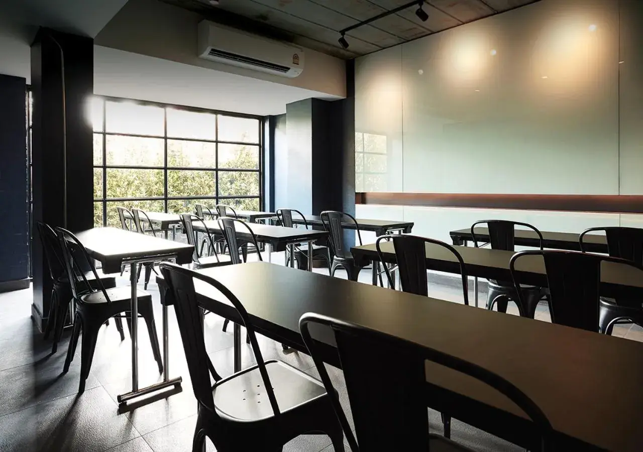 Meeting/conference room, Restaurant/Places to Eat in Theorie Hotel Sukhumvit 107 by Tolani - SHA Extra Plus