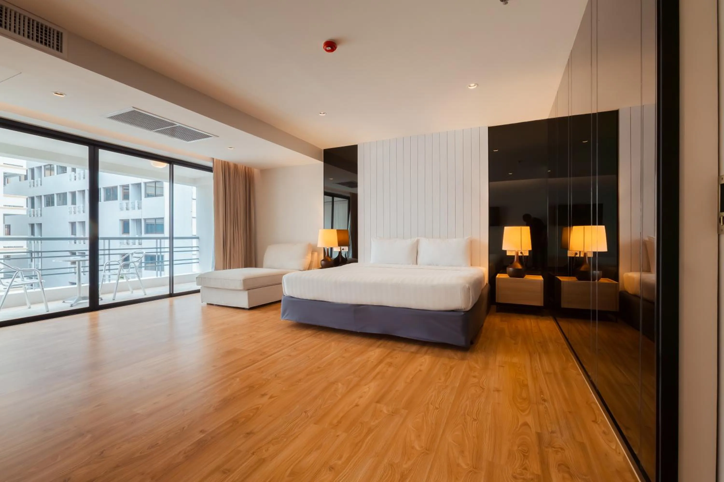 Bed in Sandy Spring Hotel