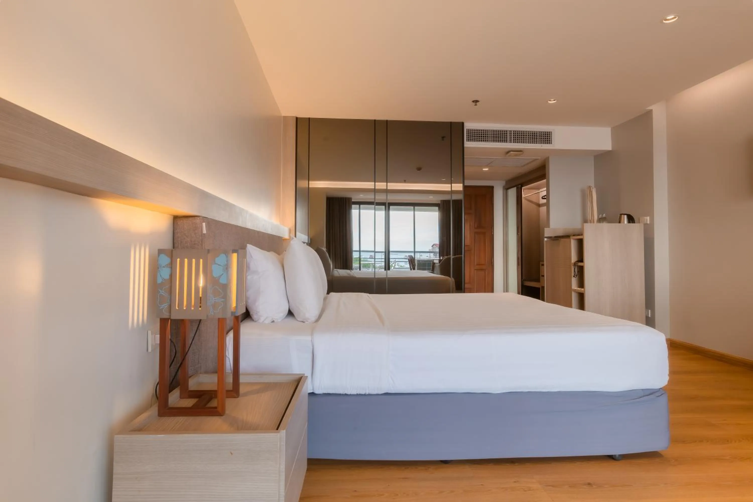 Bed in Sandy Spring Hotel