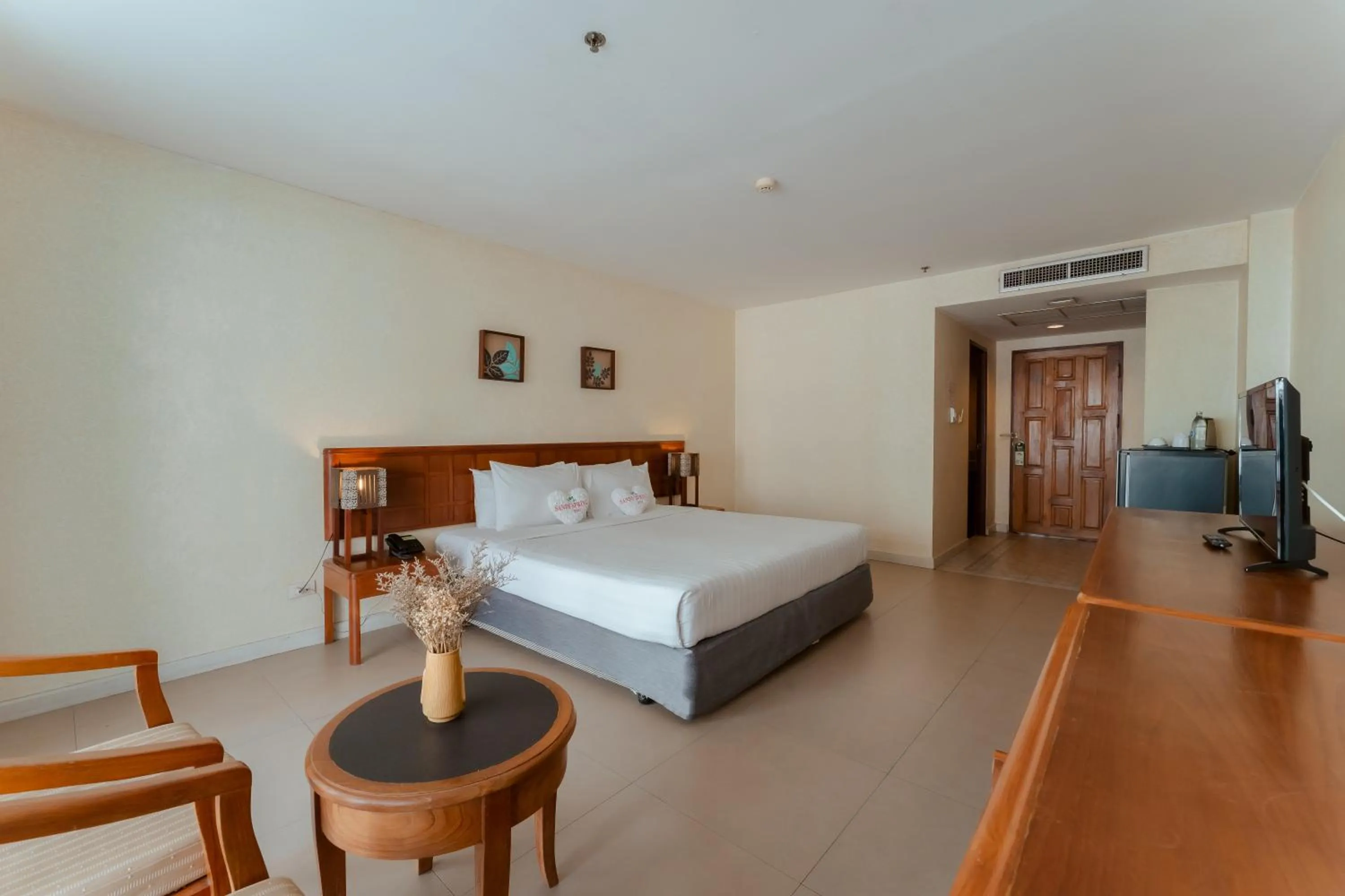 Bed in Sandy Spring Hotel