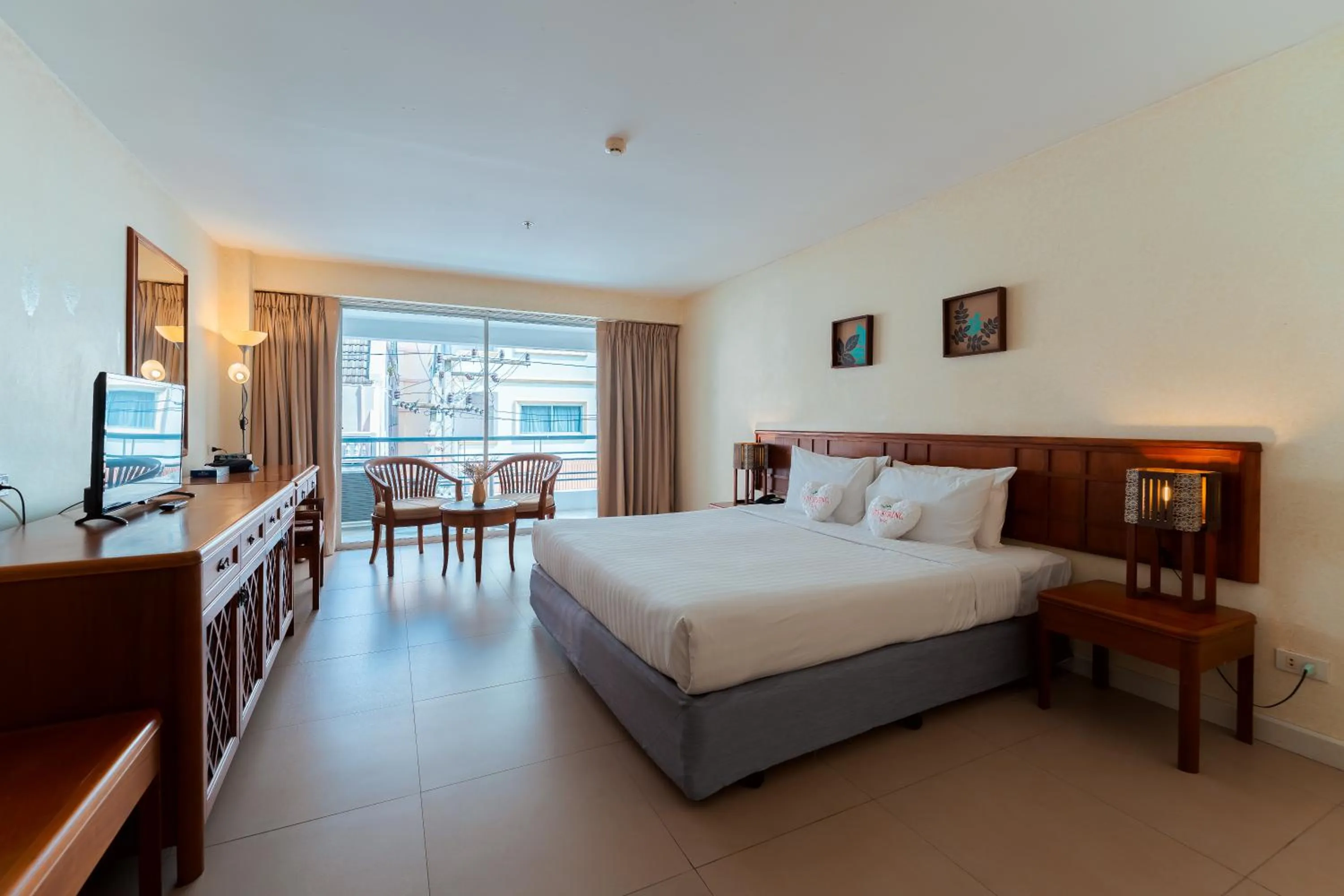 Bed in Sandy Spring Hotel