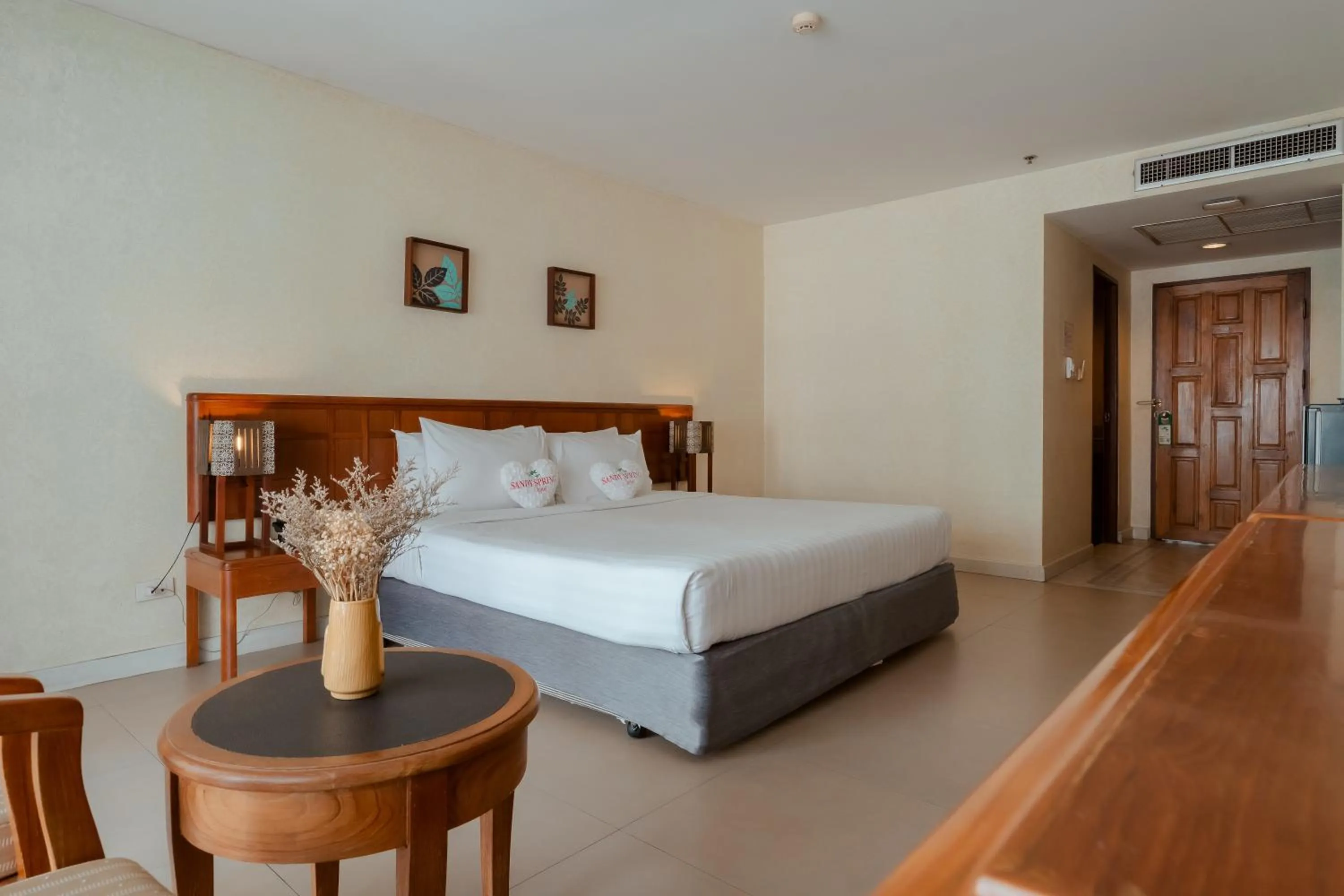 Bed in Sandy Spring Hotel