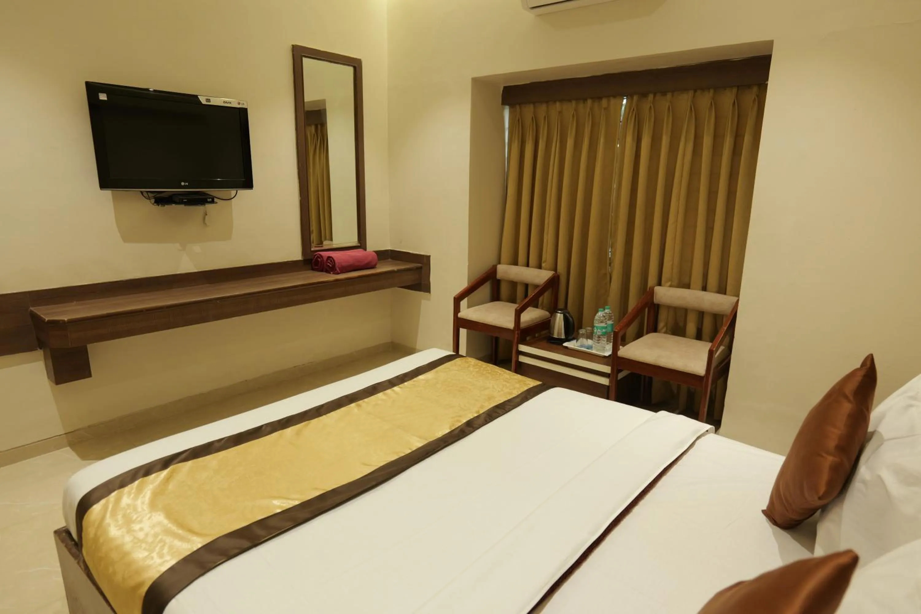 Bedroom, Bed in Hotel Laxmi Palace