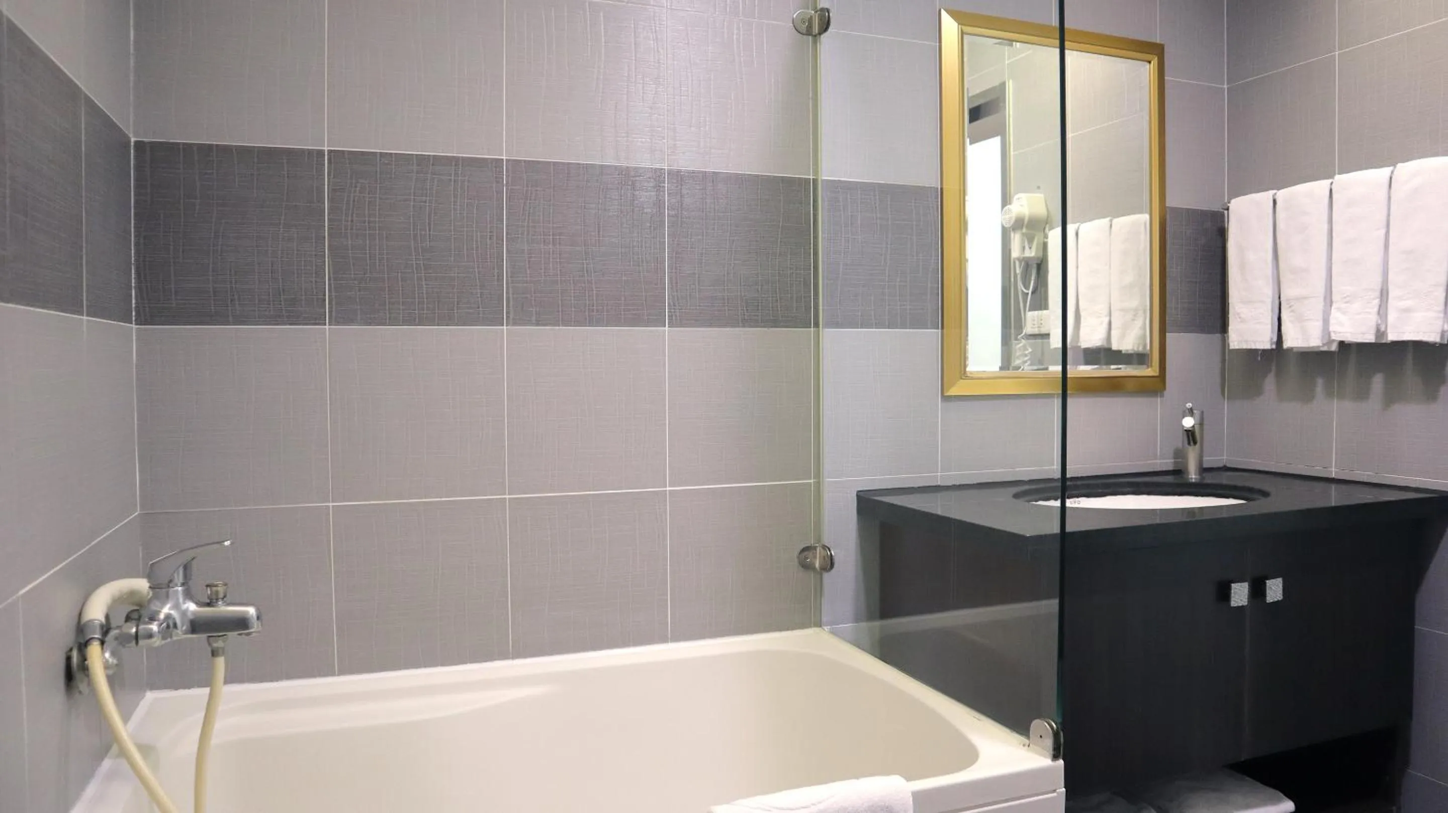 Bathroom in Ho Fong Business Stay