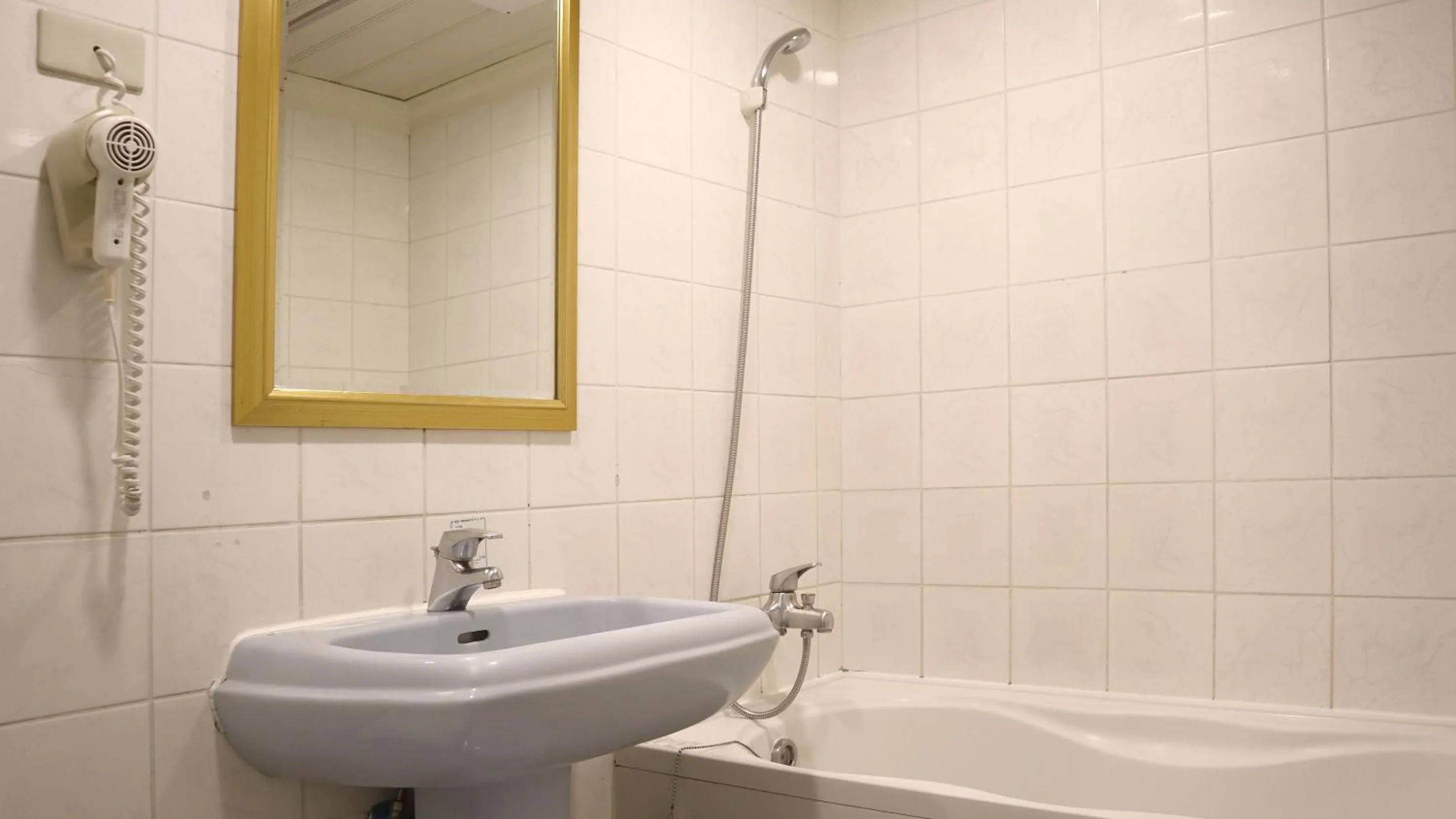 Bathroom in Ho Fong Business Stay