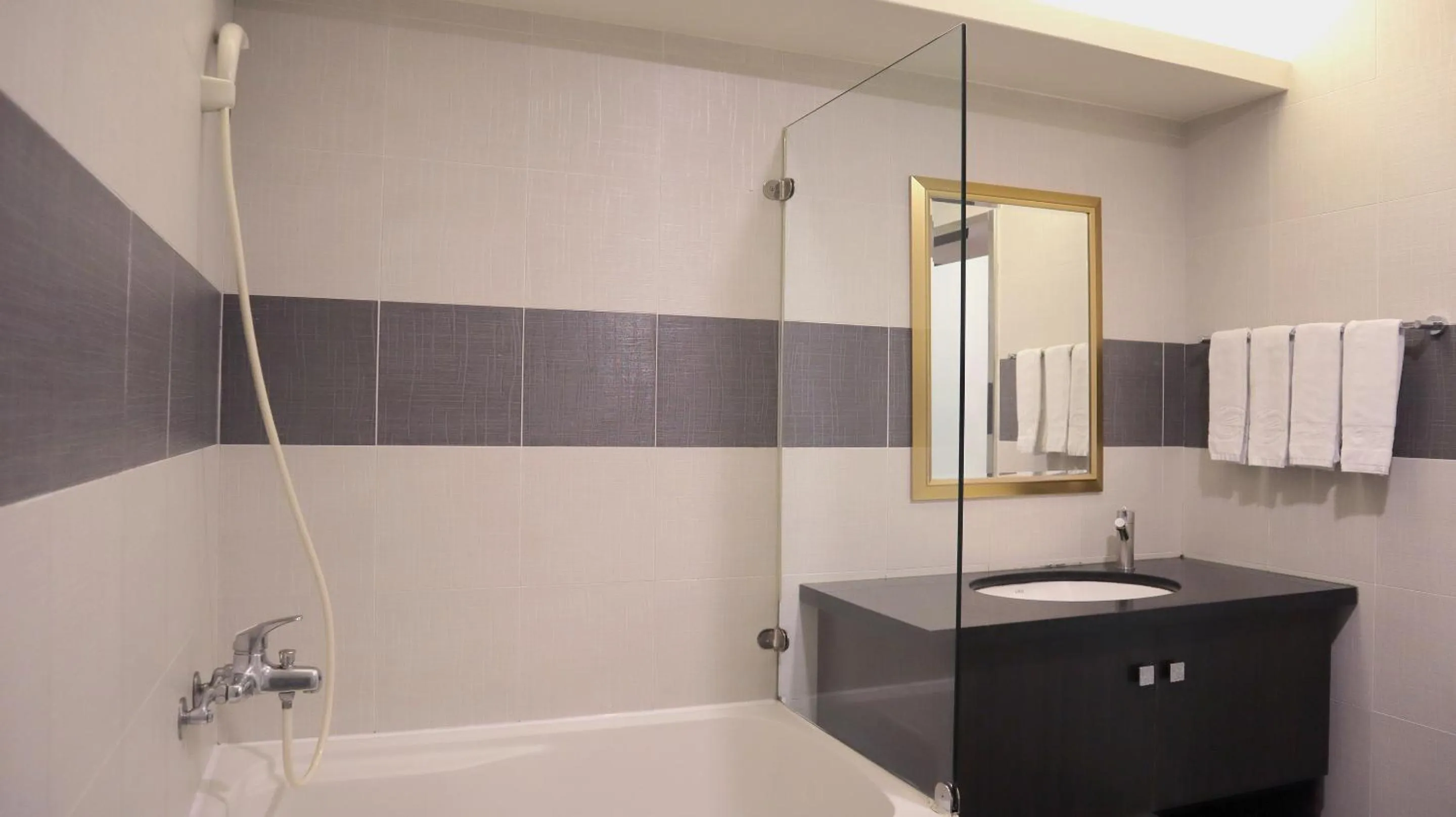 Bathroom in Ho Fong Business Stay