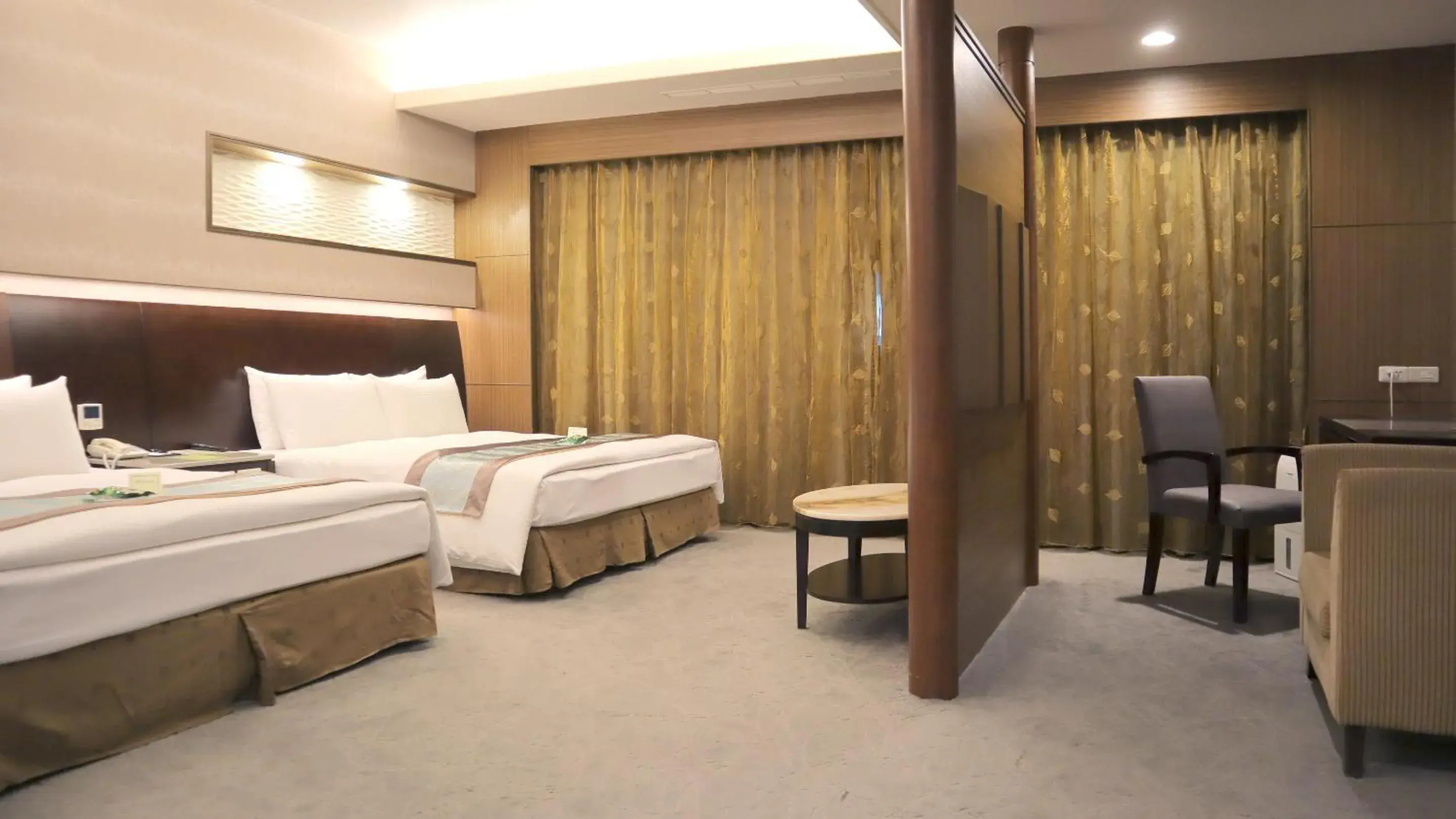 Photo of the whole room, Bed in Ho Fong Business Stay Photo of the whole room, Bed in Ho Fong Business Stay
