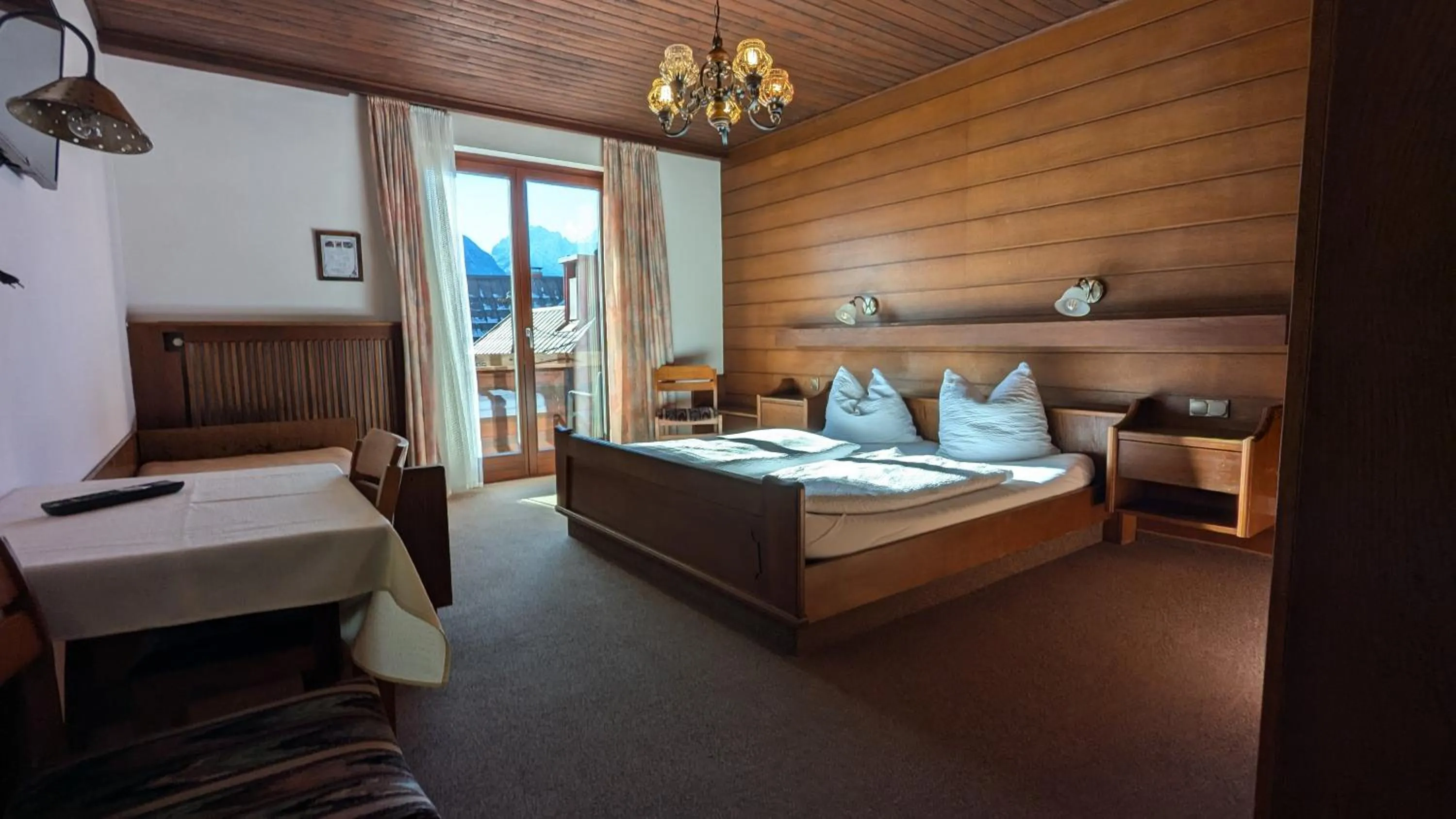 Bed in Gasthof-Fleischerei Engl