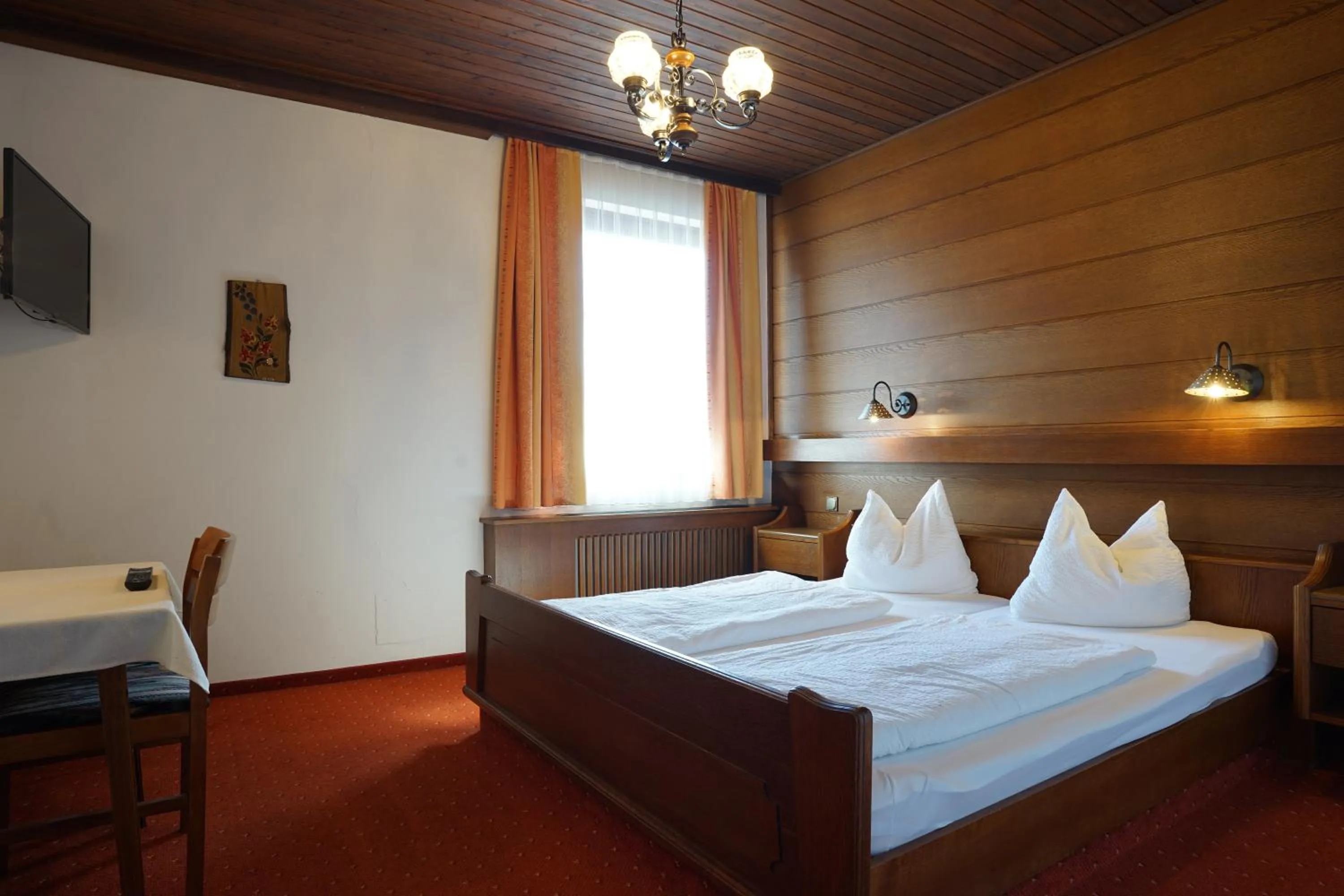 Bed in Gasthof-Fleischerei Engl