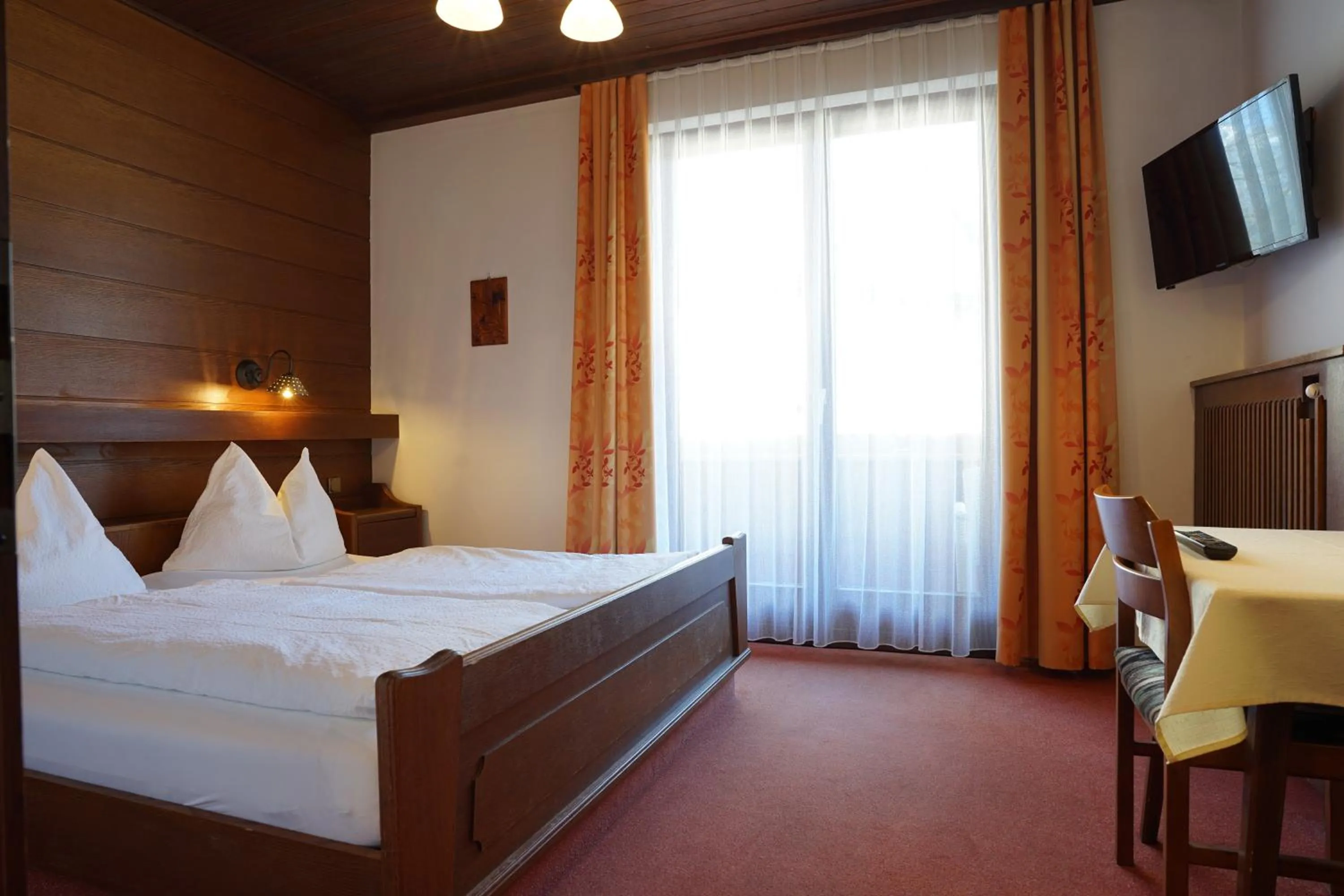 Bed in Gasthof-Fleischerei Engl
