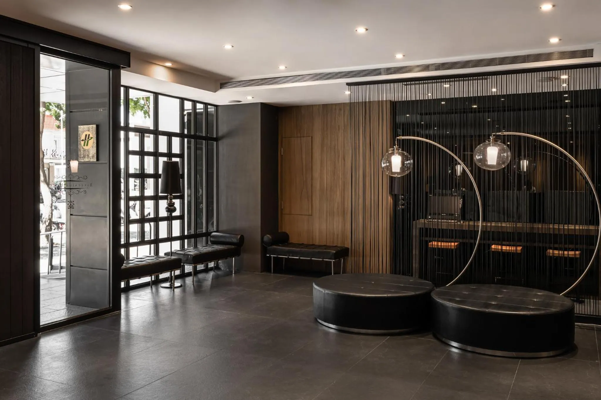 Business facilities in The Riverside Hotel International