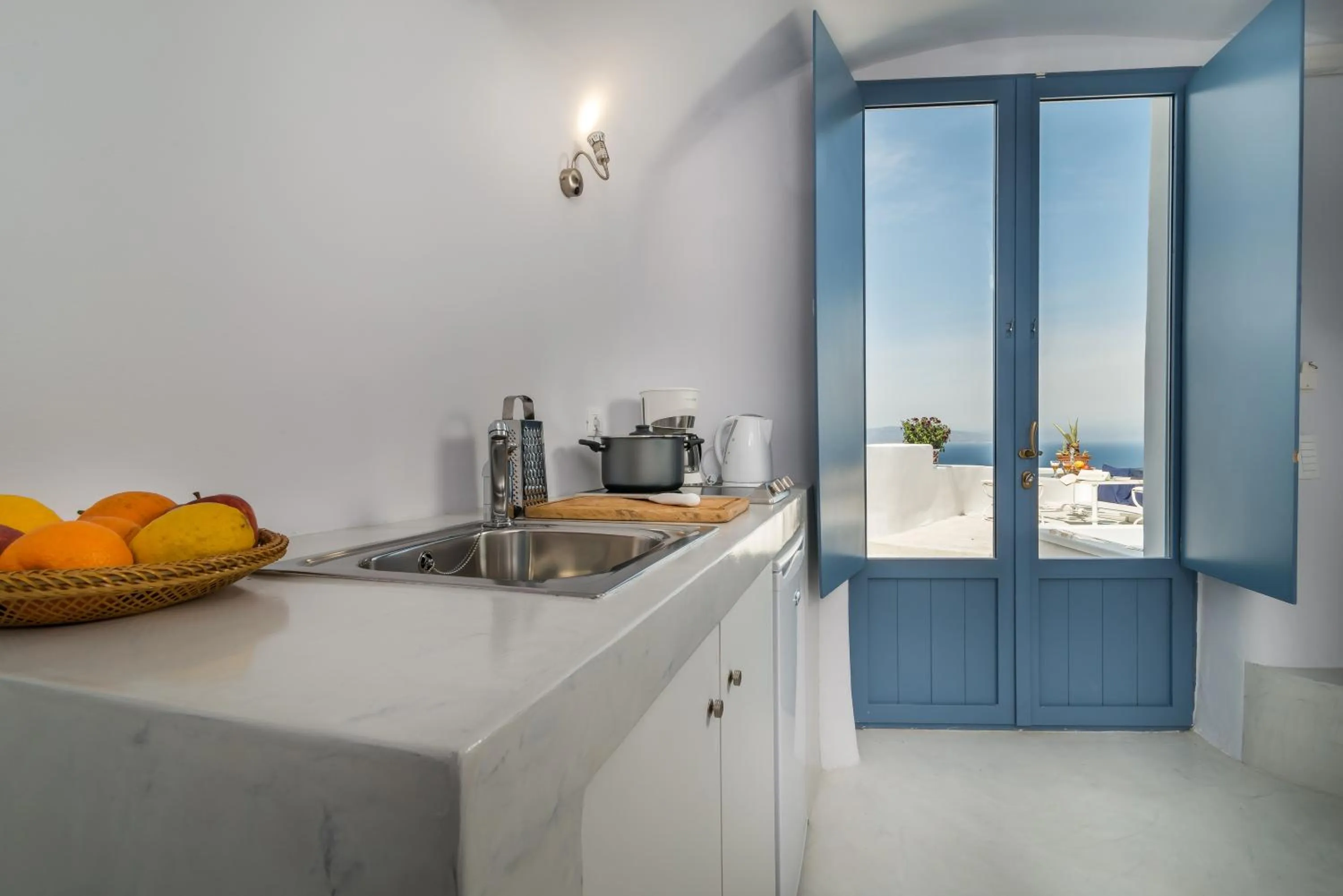 Kitchen or kitchenette in Fava Eco Suites