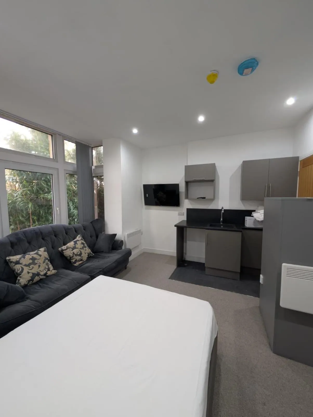 Photo of the whole room in Park Lodge Preston