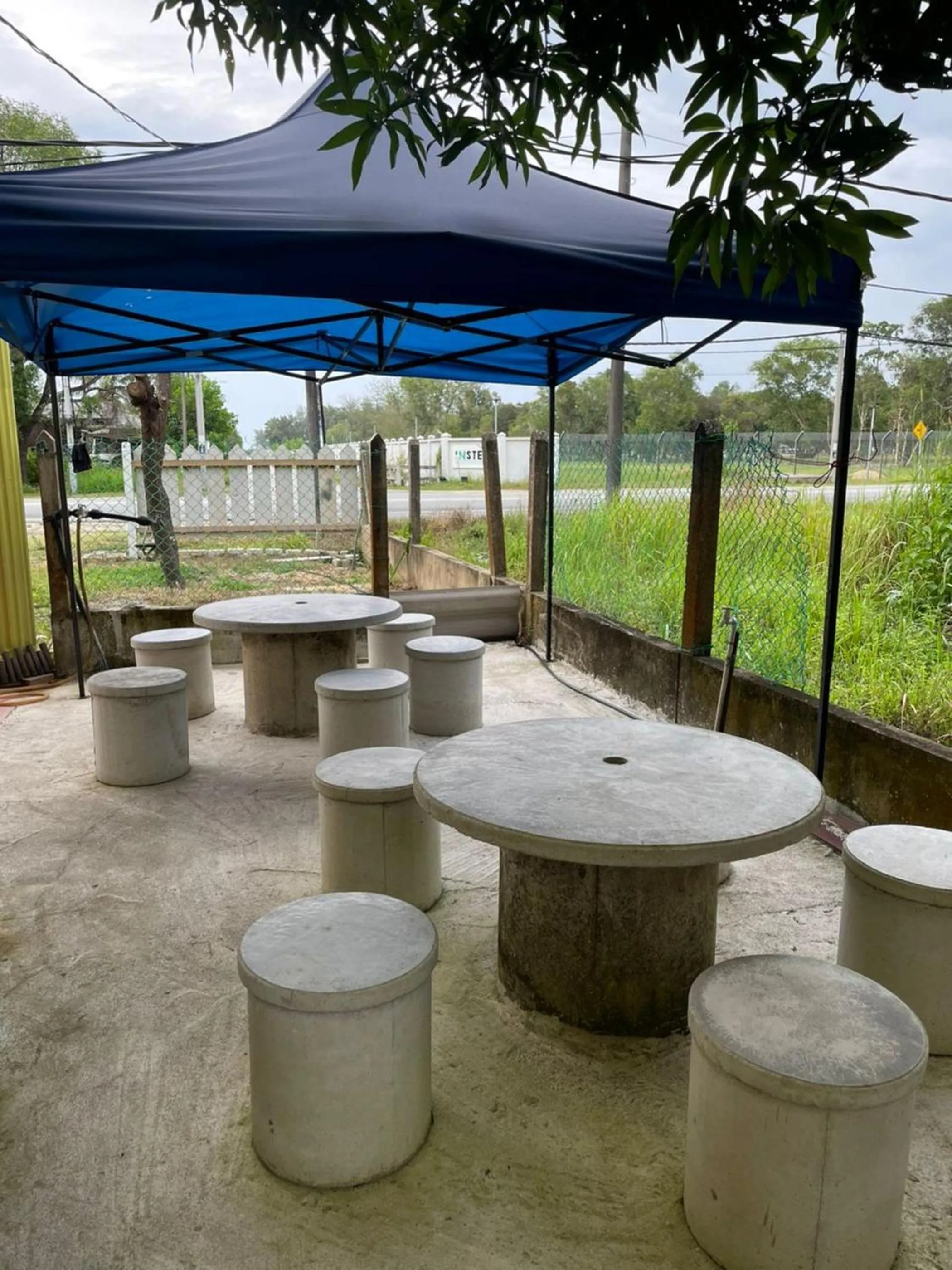 Seating area in OYO 91250 Roomstay Awie