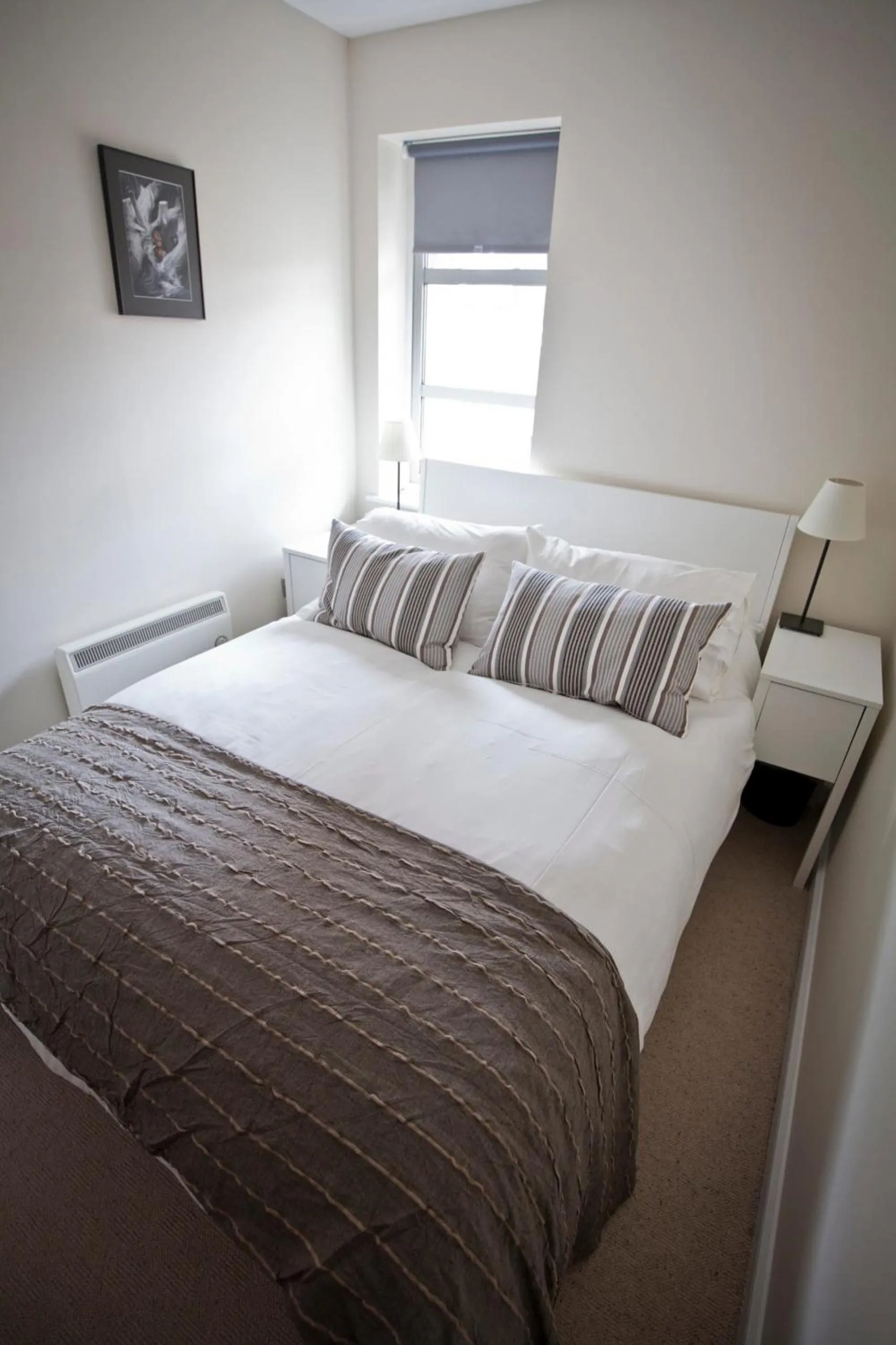 Bed in Toothbrush Apartments - Central Ipswich St Peters St