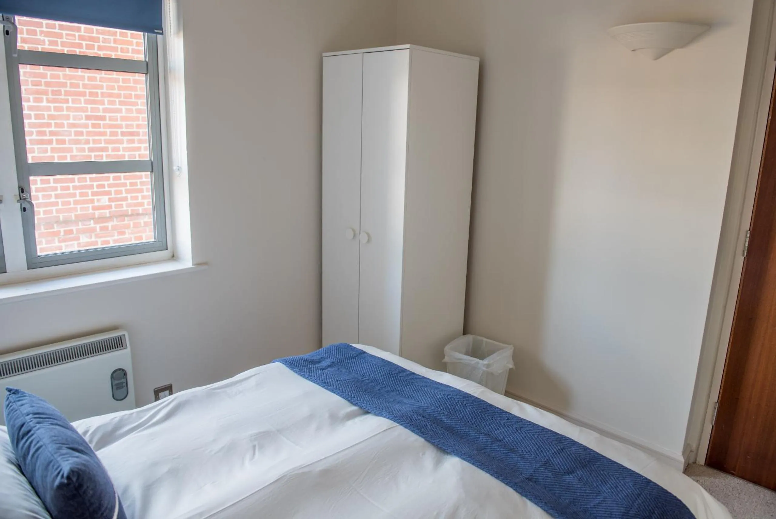 Bed in Toothbrush Apartments - Central Ipswich St Peters St