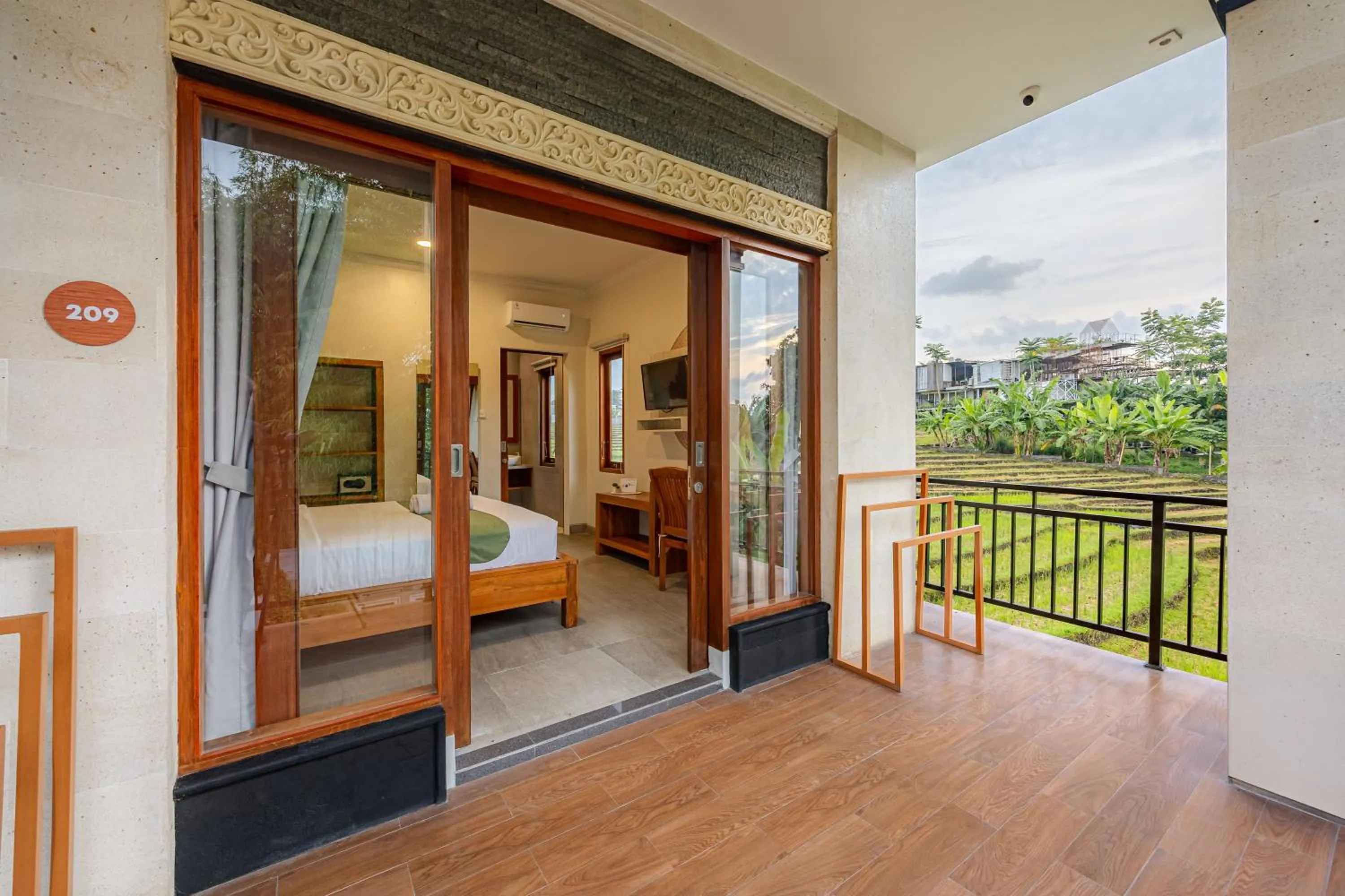 View (from property/room), Bed in Cove Asanaya
