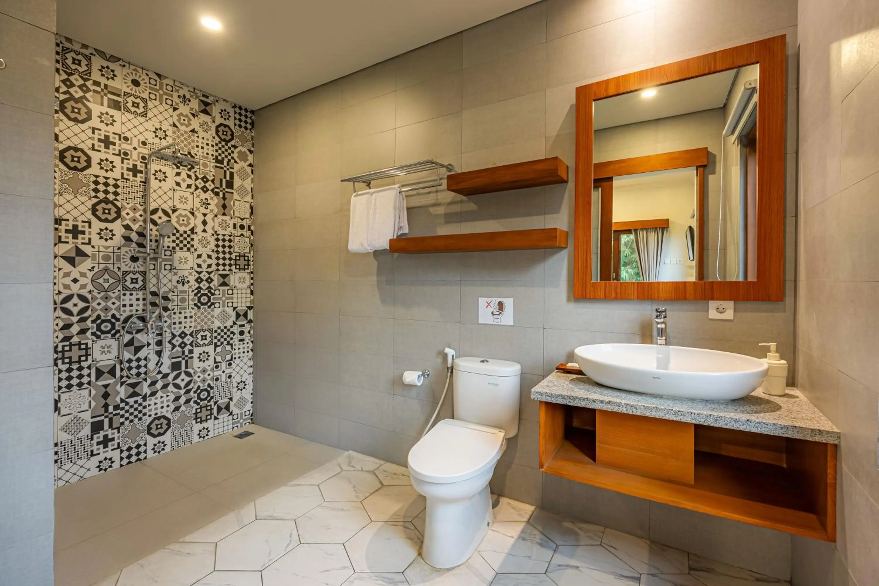 Bathroom in Cove Asanaya