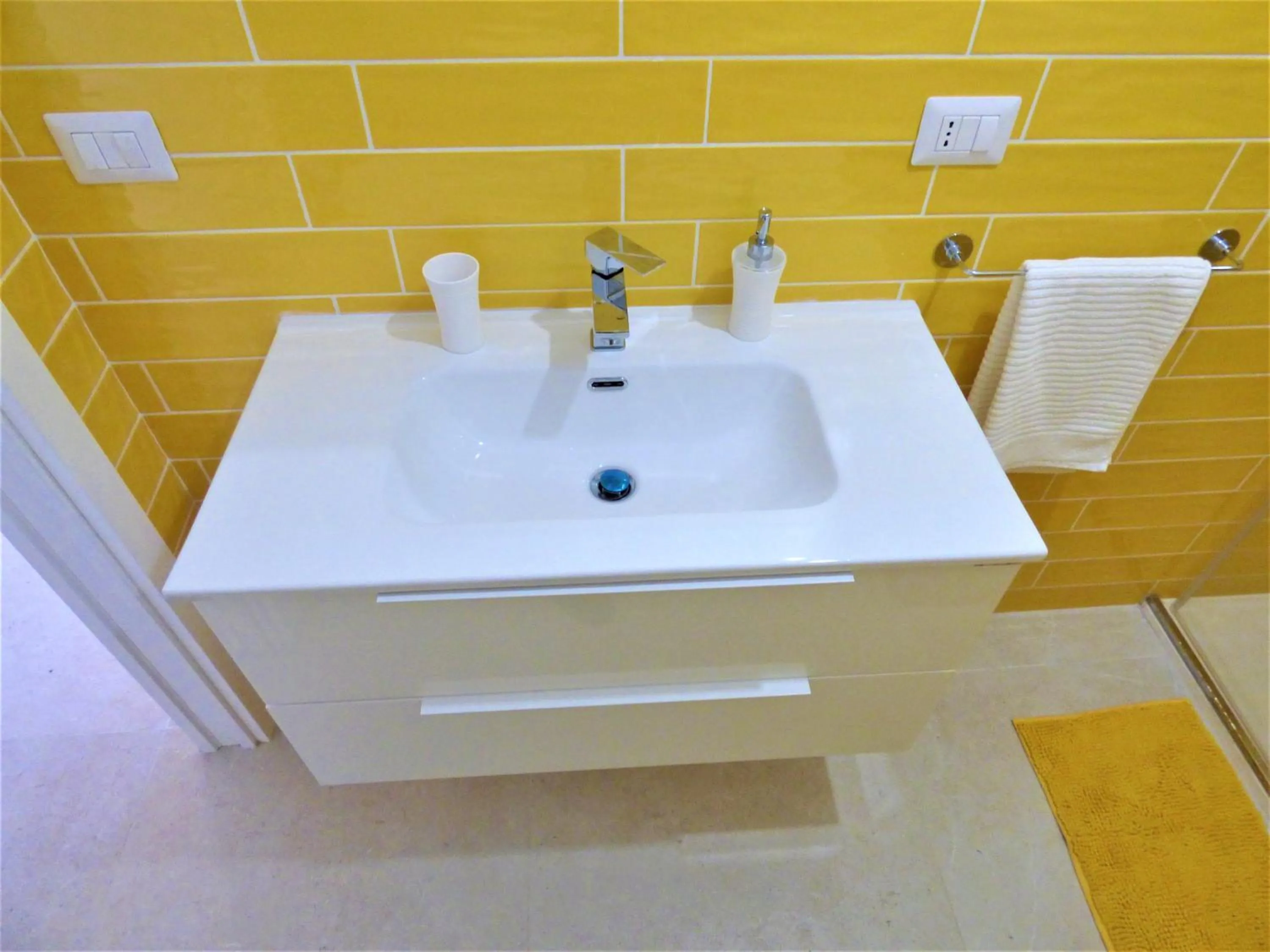 Bathroom in Napoletando bed and breakfast