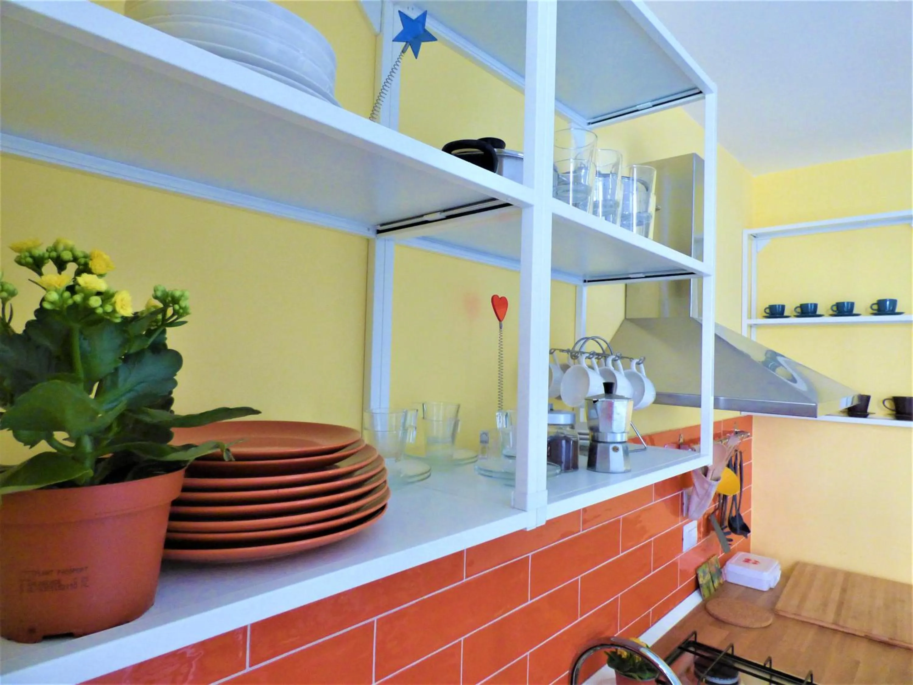 Kitchen or kitchenette in Napoletando bed and breakfast