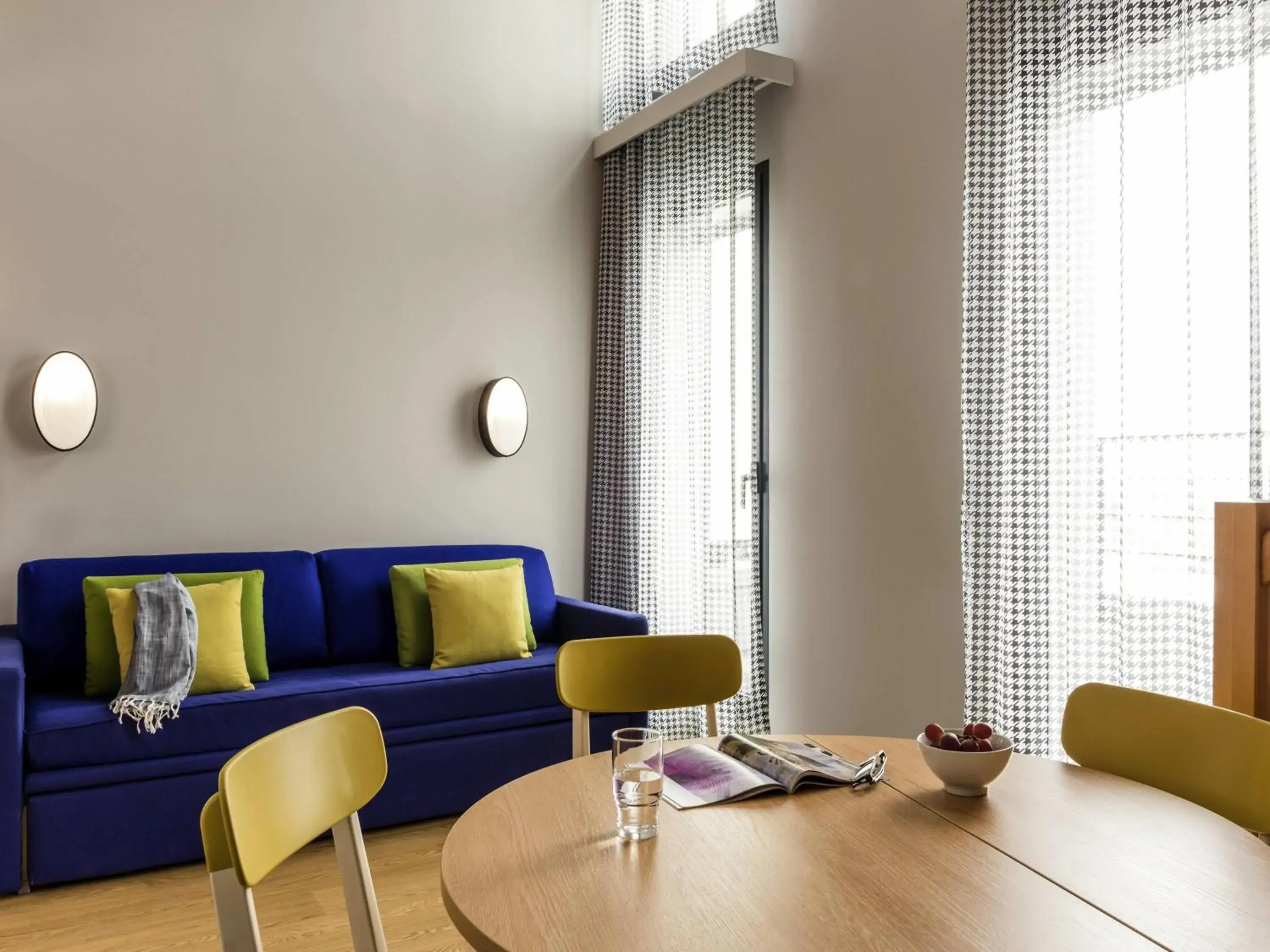 Bedroom in Aparthotel Adagio access Colombes La Défense Bedroom in Aparthotel Adagio access Colombes La Défense