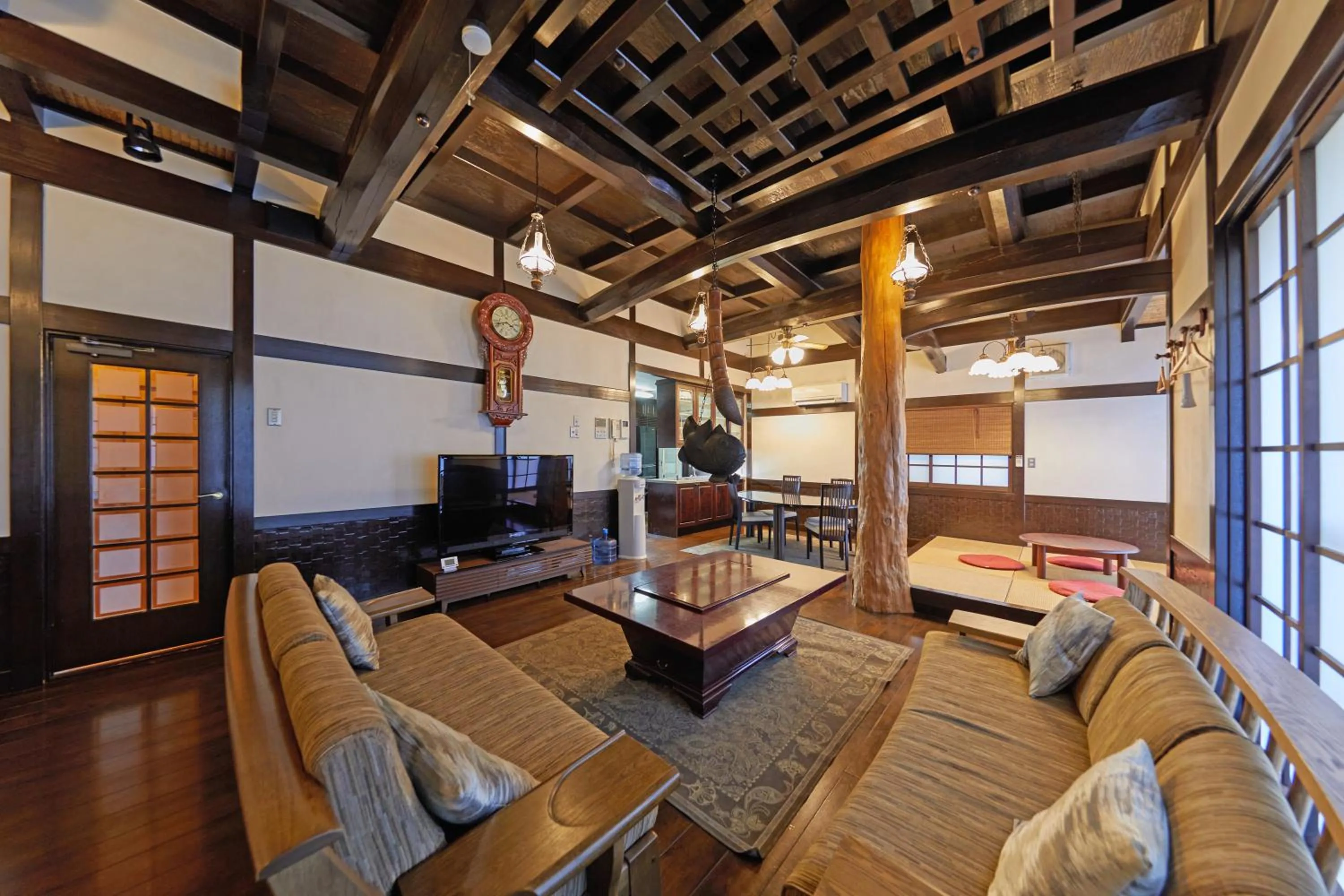 Communal lounge/ TV room in Kyo-machiya Stay WAKA Fushimiinari