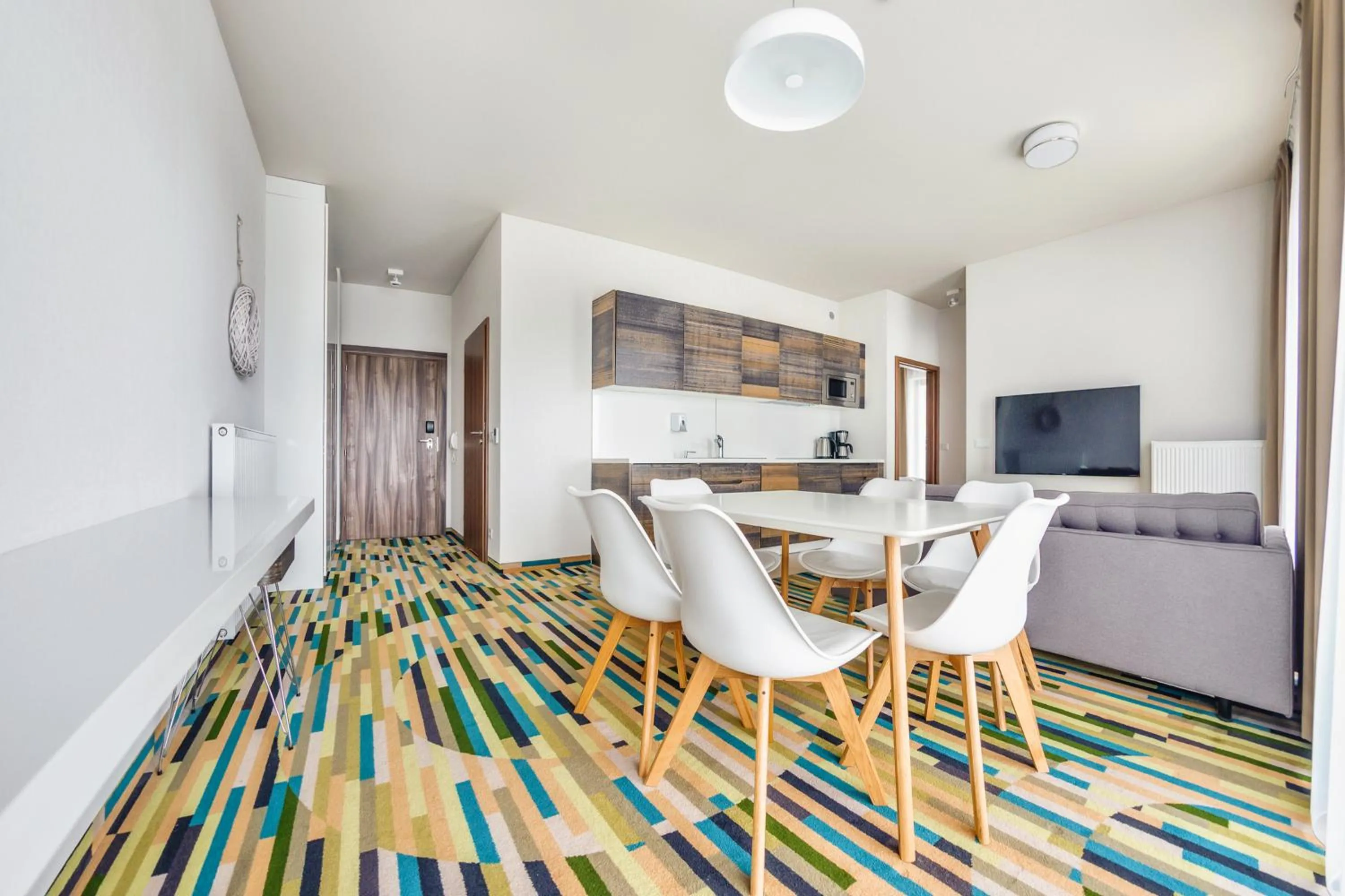 Dining area in Baltic Park Molo, Sun & Snow