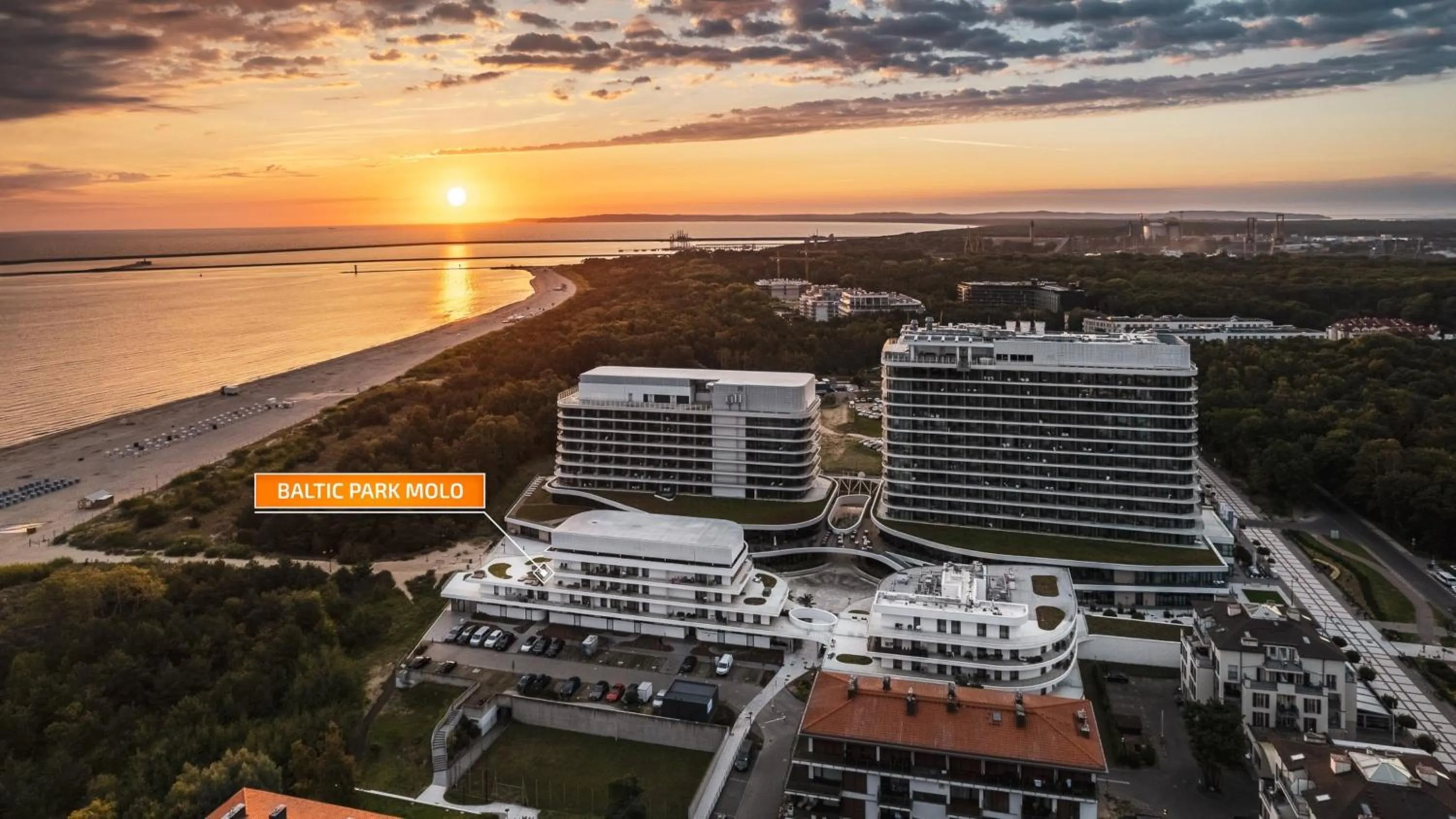 Property building in Baltic Park Molo, Sun & Snow