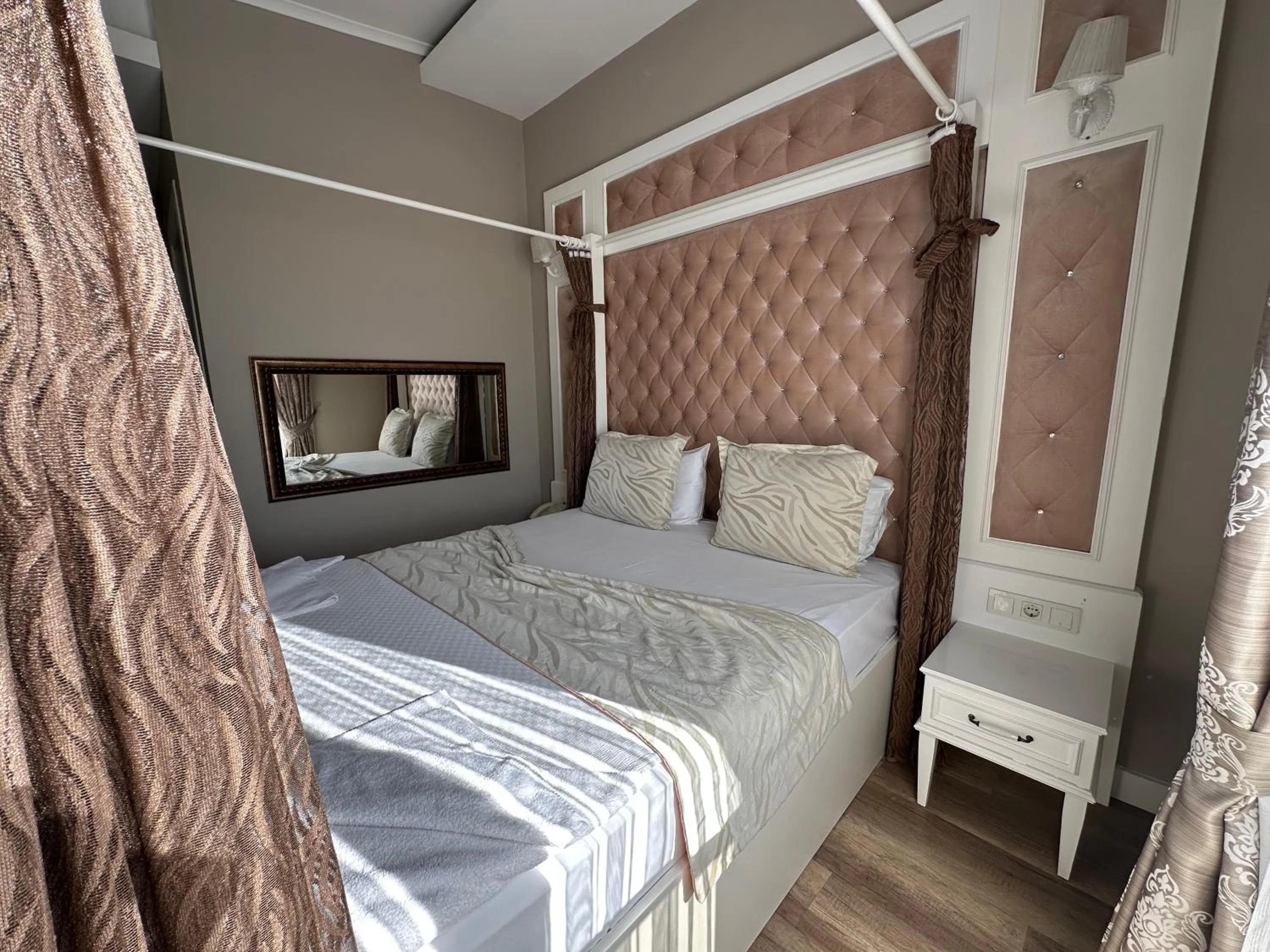 Photo of the whole room, Bed in Microyal Hotel