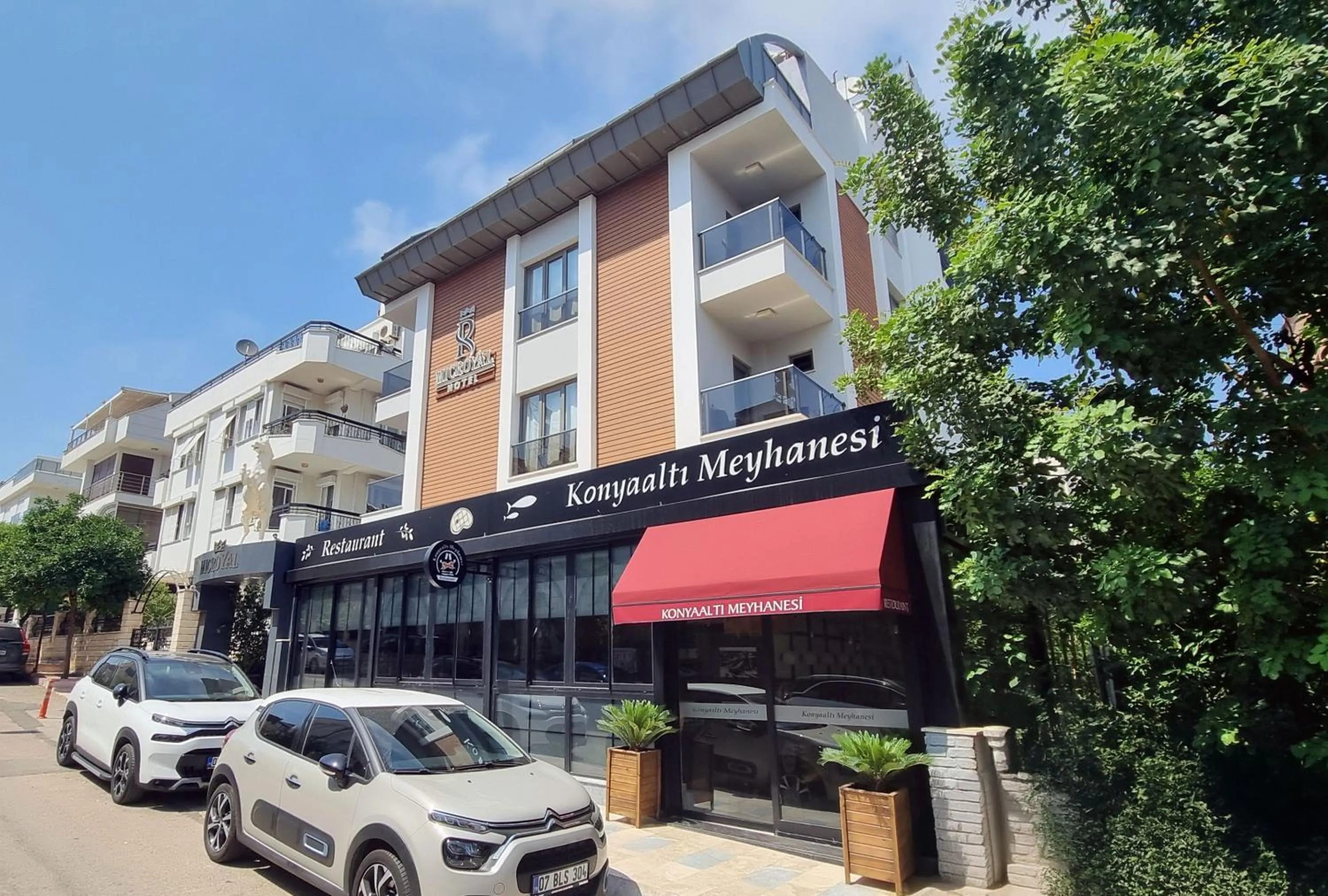 Property building in Microyal Hotel