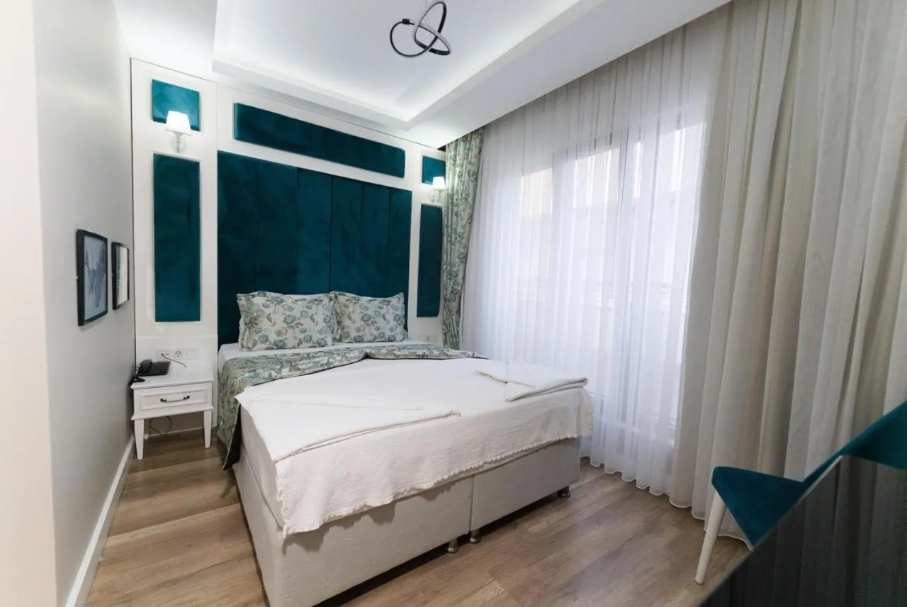 Photo of the whole room, Bed in Microyal Hotel