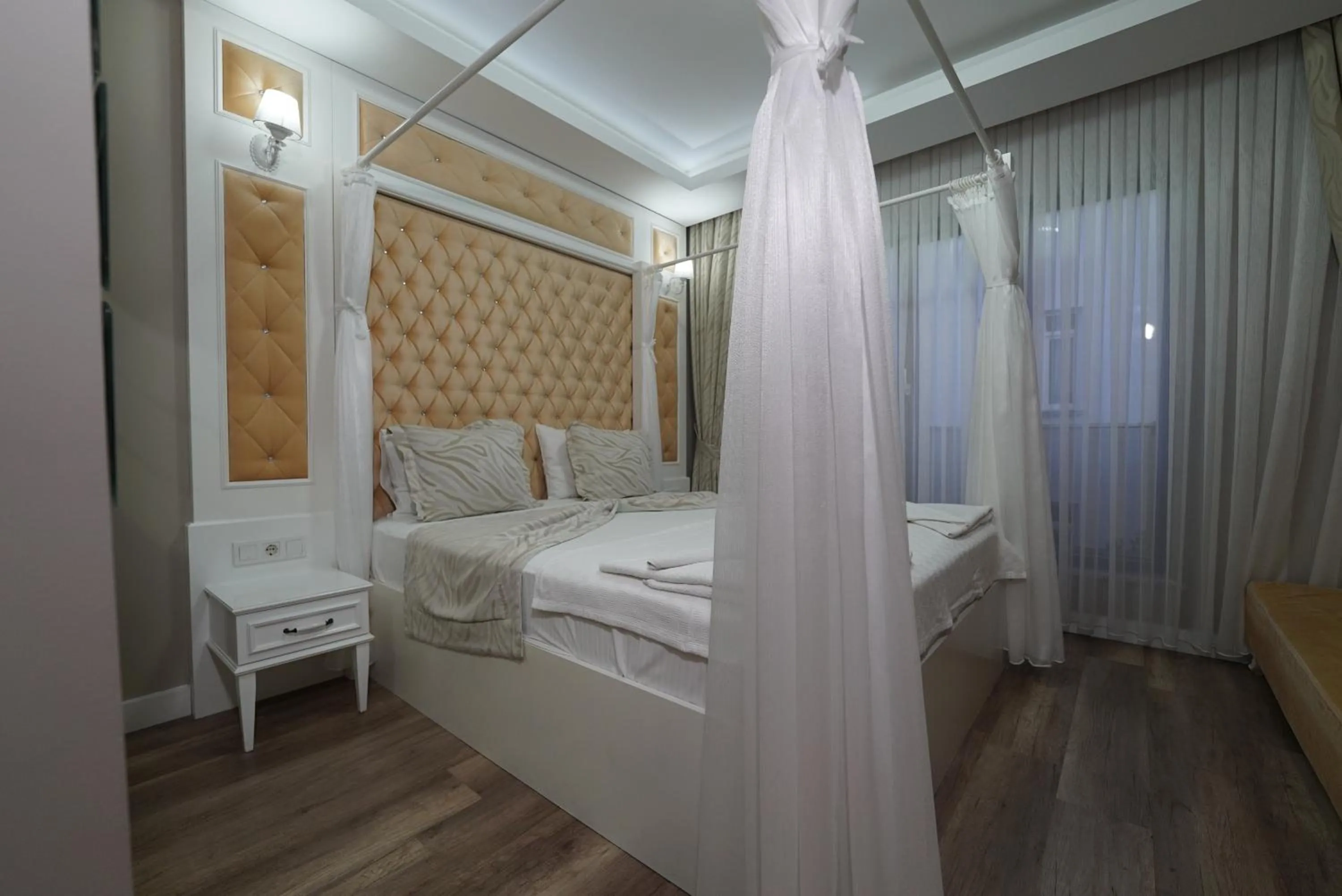 Photo of the whole room, Bed in Microyal Hotel