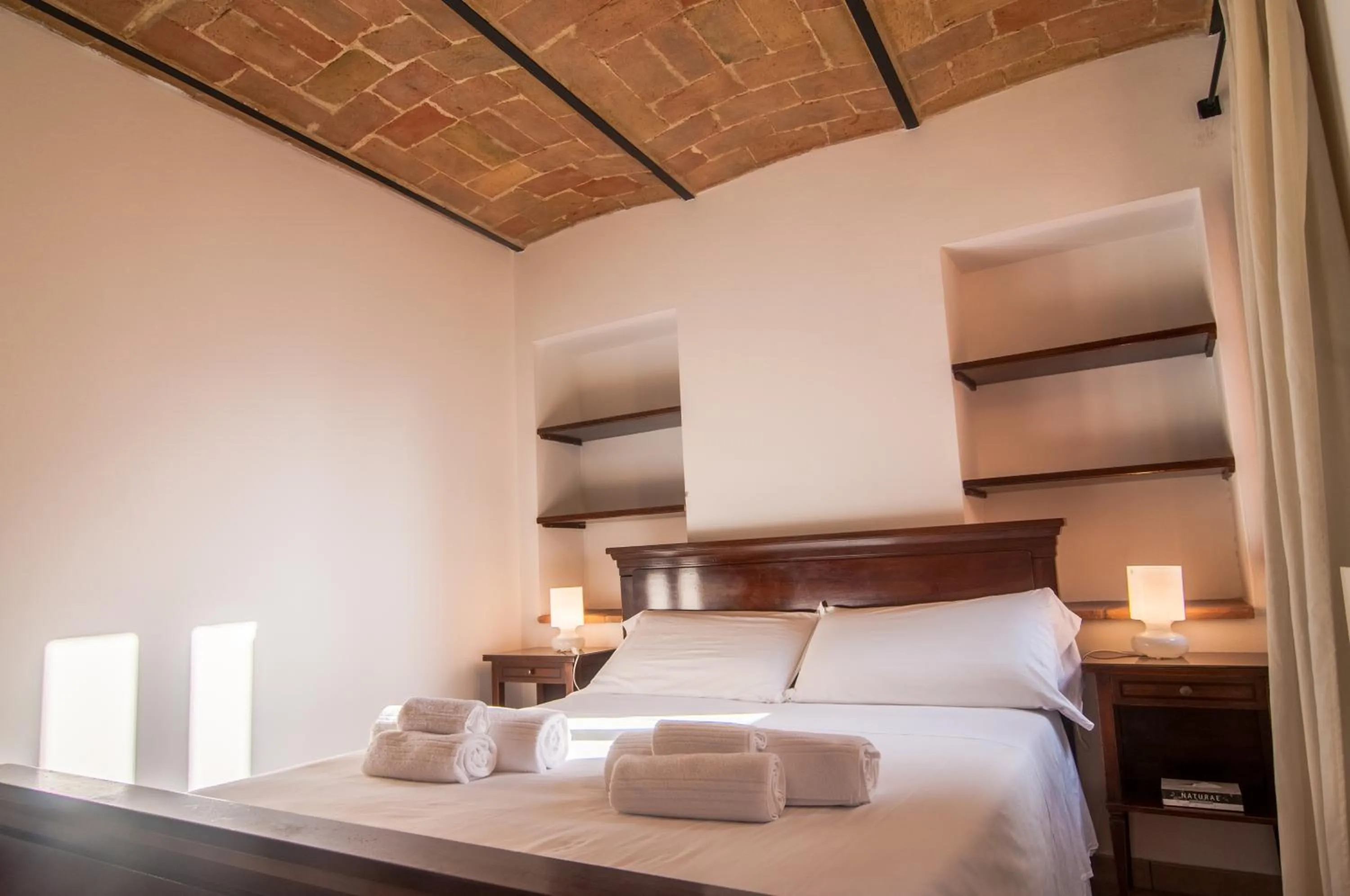 Bed in Umbrian Concierge - Alla Rocca