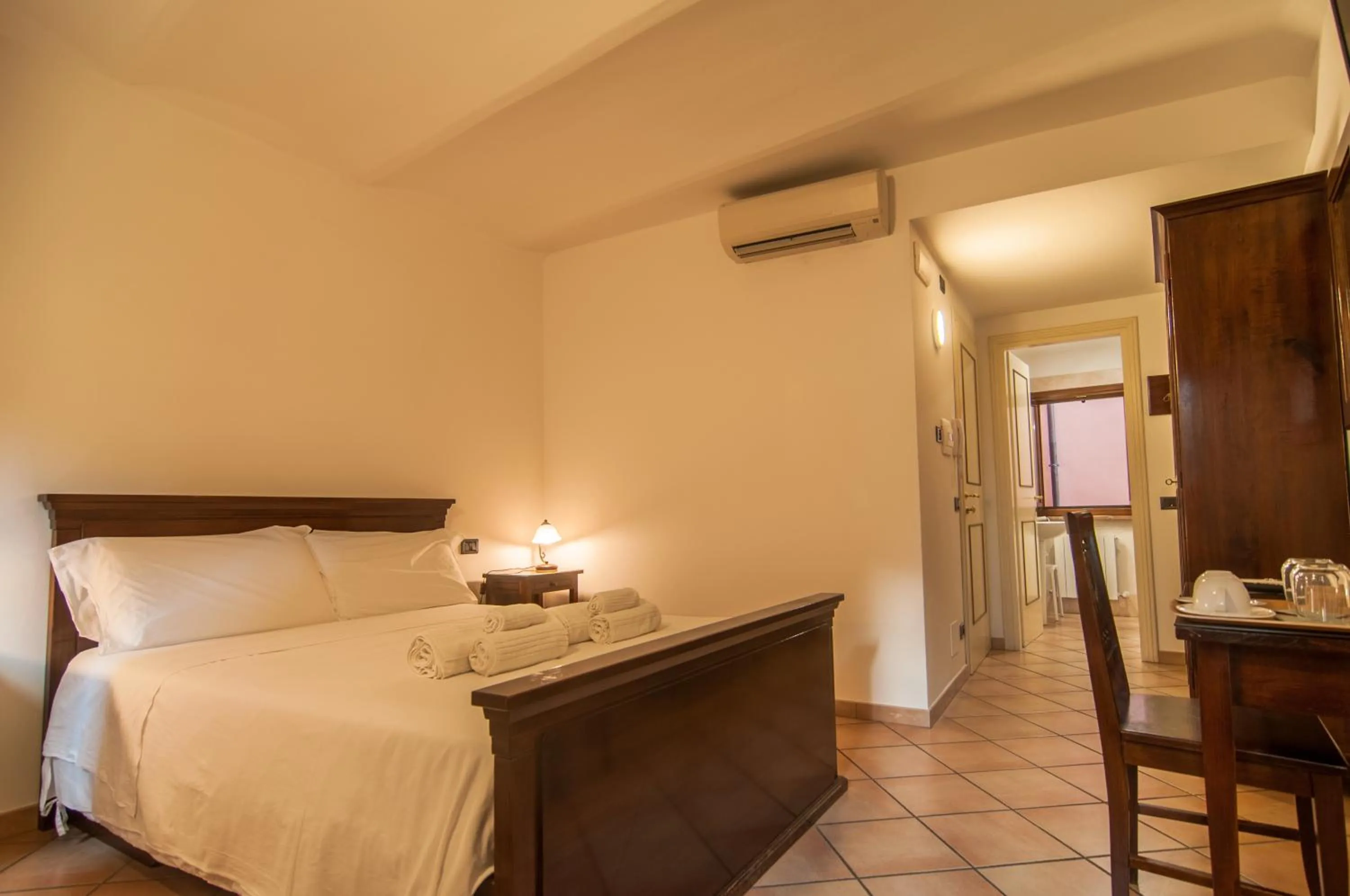 Bed in Umbrian Concierge - Alla Rocca