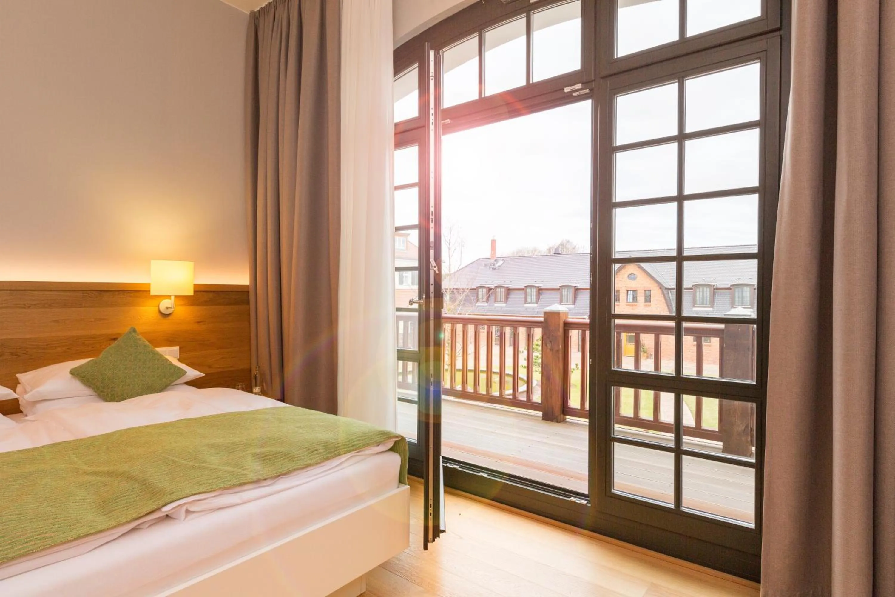 Inner courtyard view, Bed in Paulinenhof