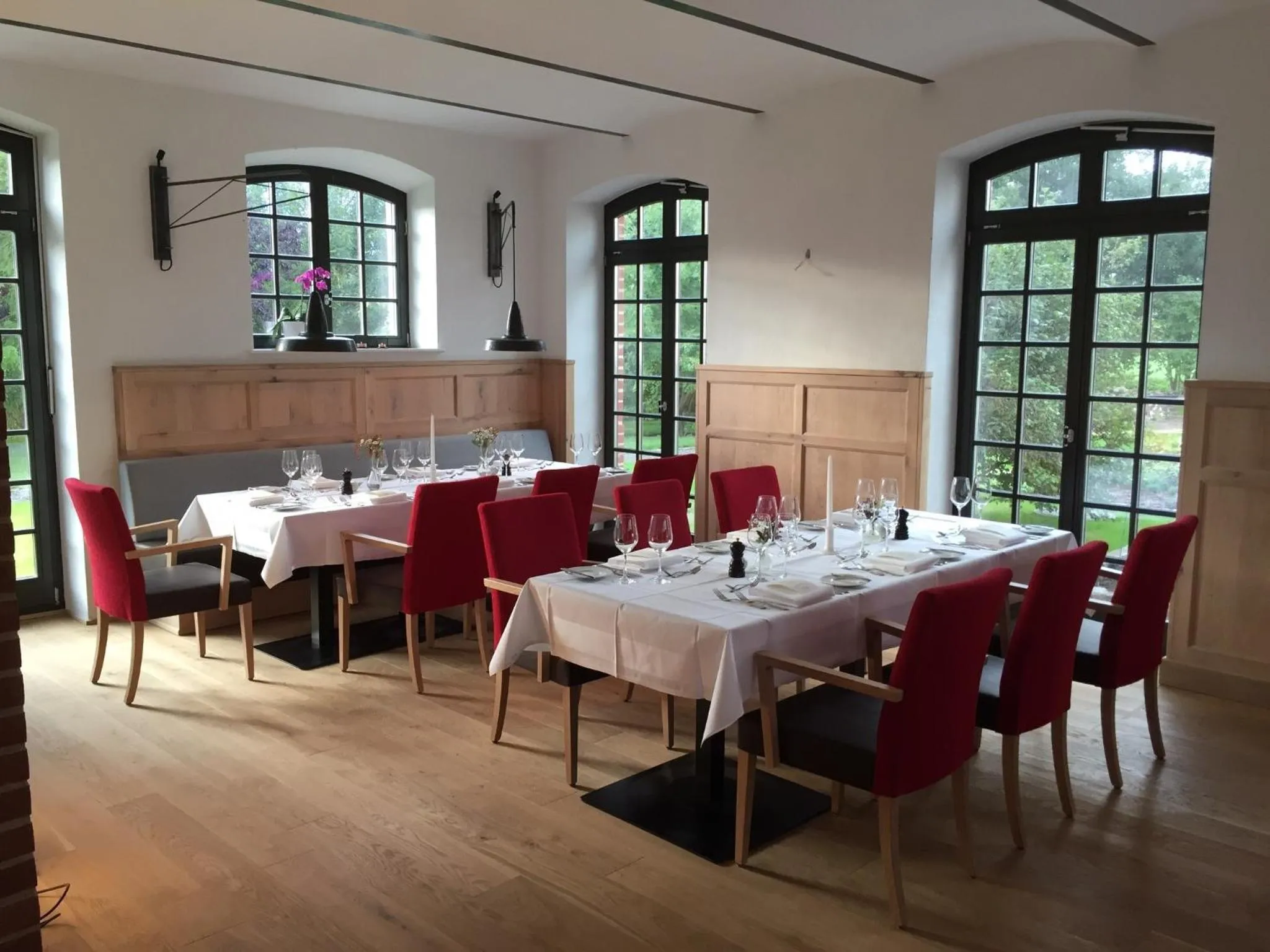 Restaurant/places to eat in Paulinenhof