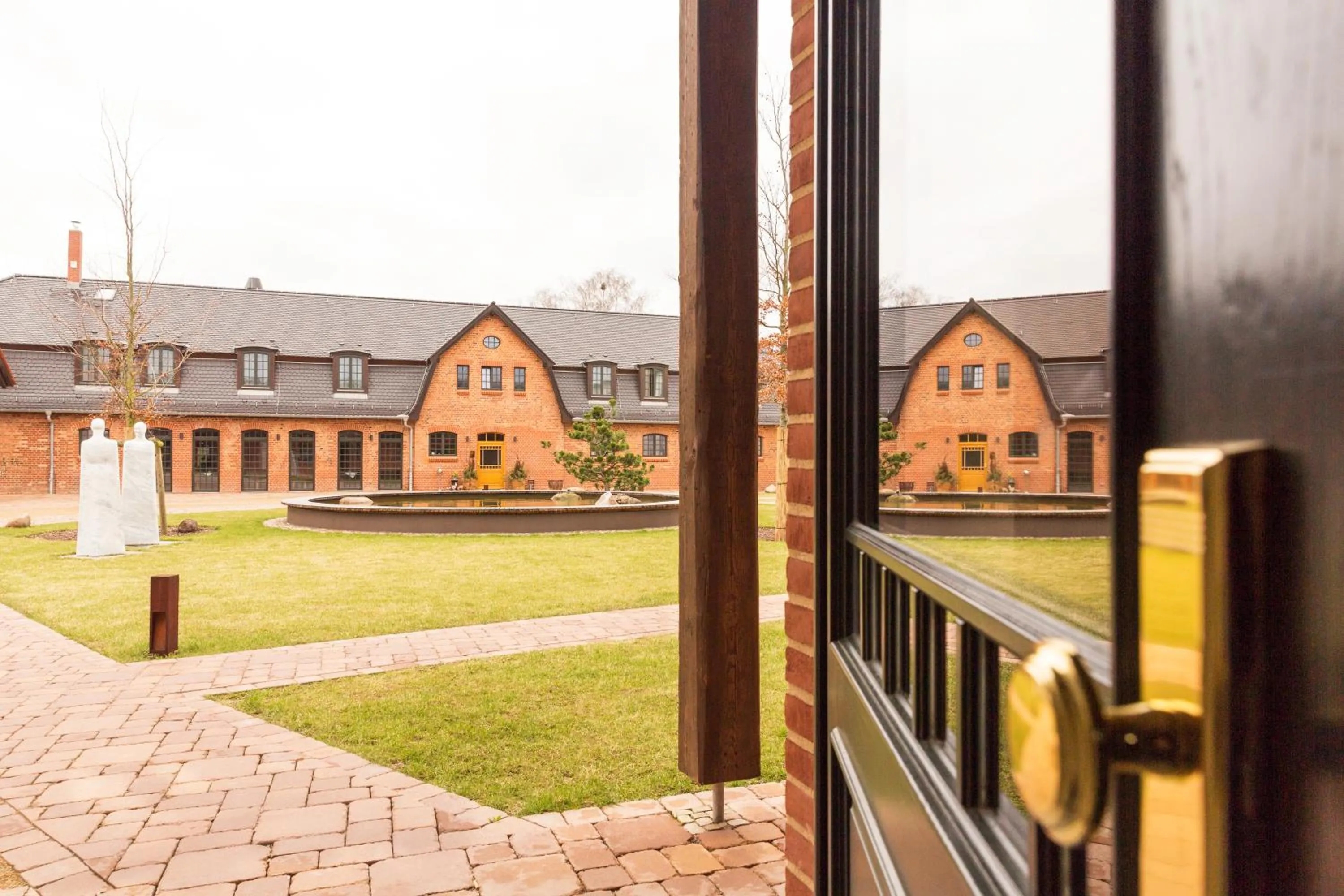 Facade/entrance in Paulinenhof