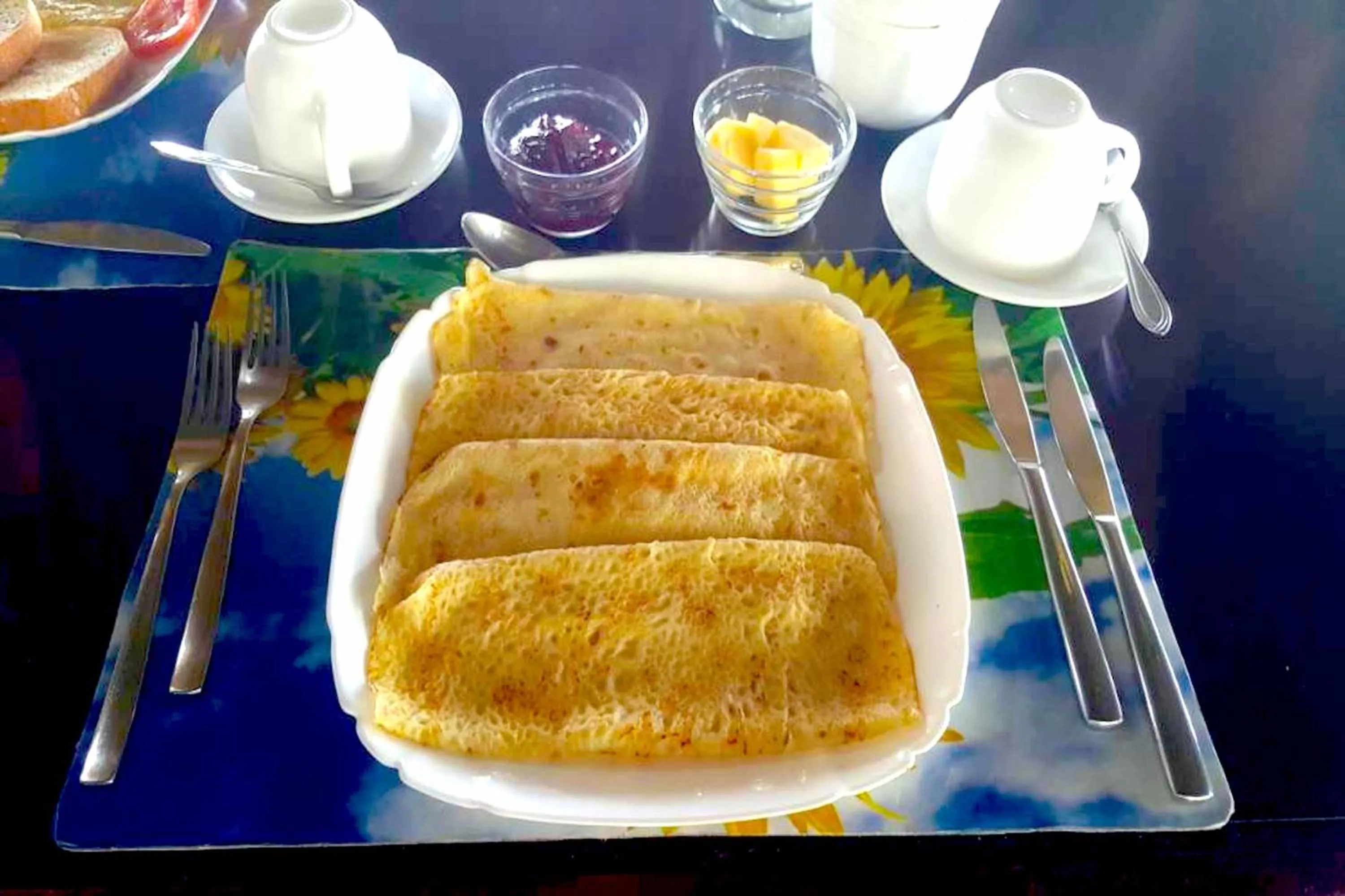 Breakfast in Bahari Dhow Beach Villas