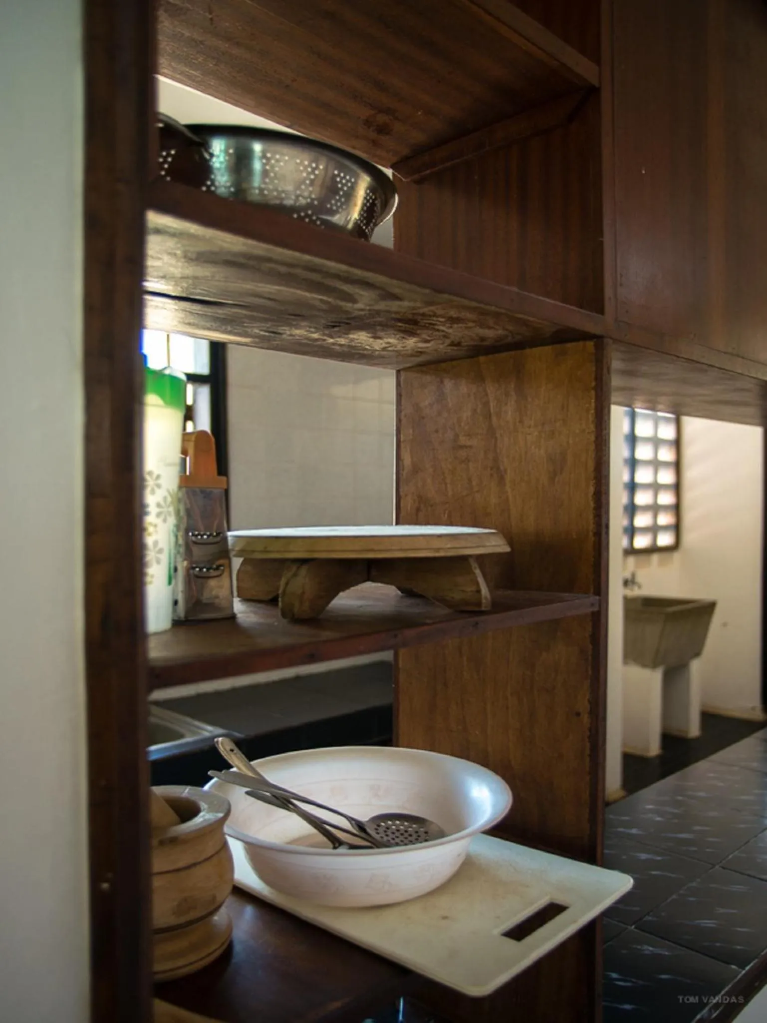 Decorative detail in Bahari Dhow Beach Villas