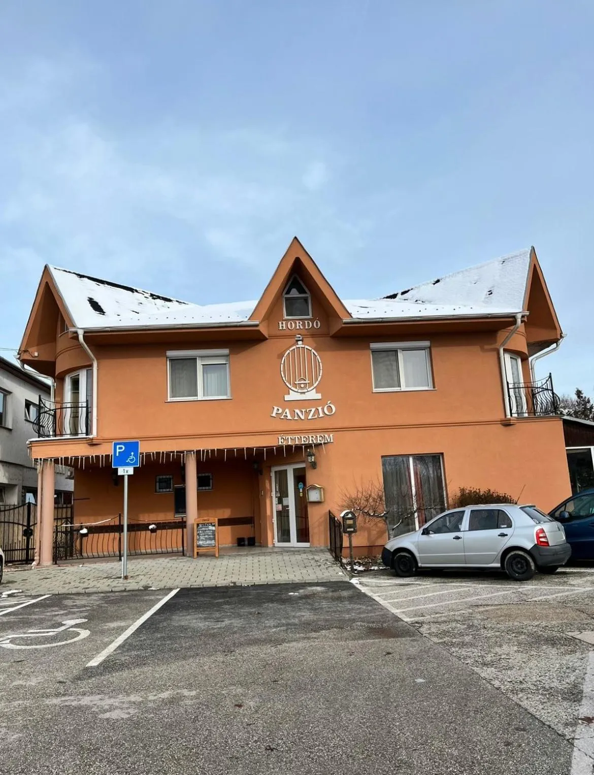 4 Hordó - Panzió és Étterem